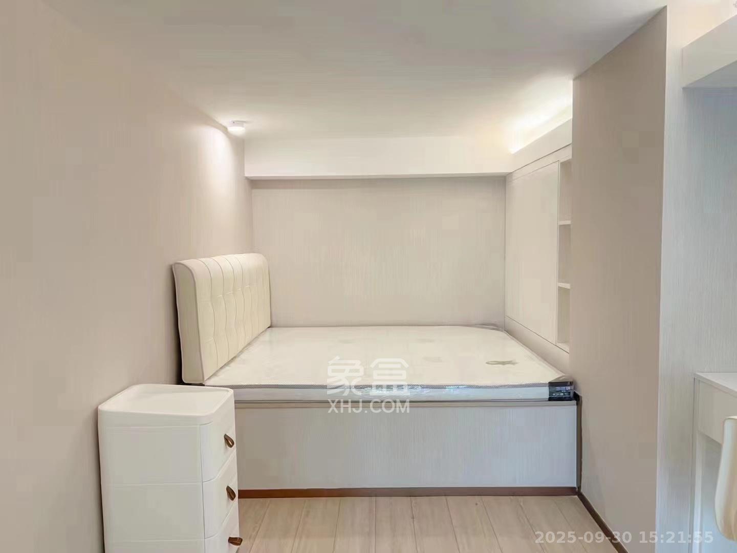 华远华时代 3室2厅2卫 3500.0元/月 华远华时代 3室2厅2卫 3500.0元/月室内图