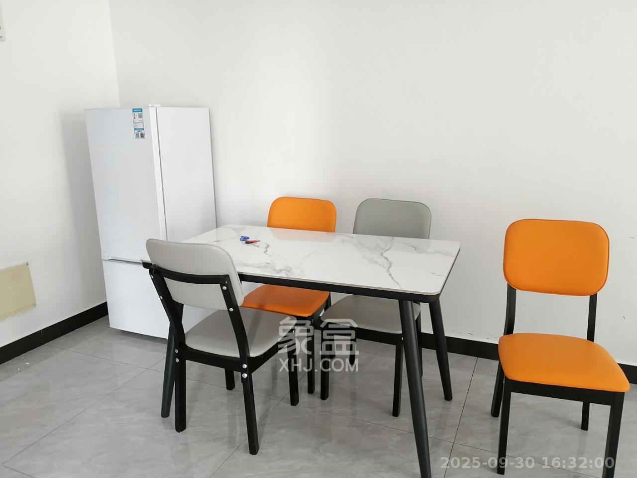 新华联梦想城 3室2厅1卫 1600.0元/月 新华联梦想城 3室2厅1卫 1600.0元/月室内图