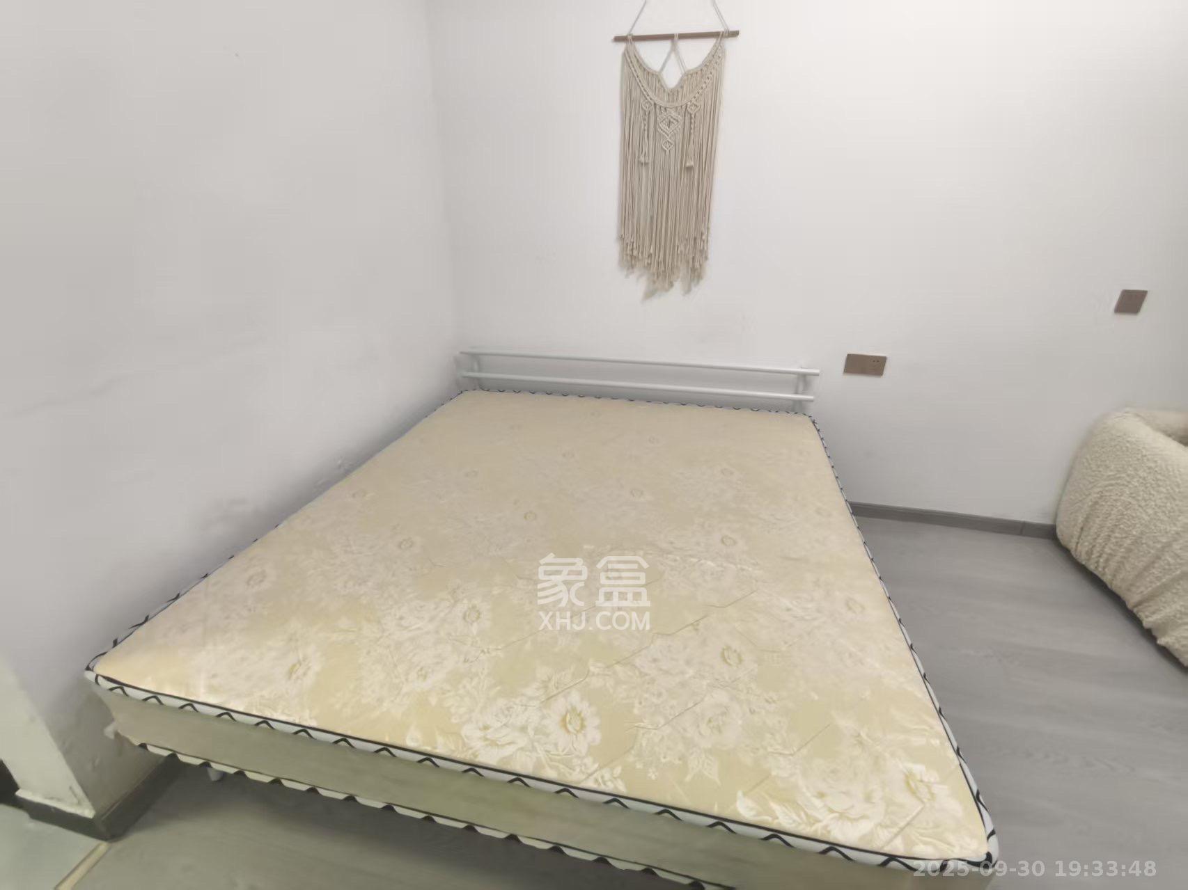 叠彩兰亭  1室1厅1卫   1500.00元/月室内图