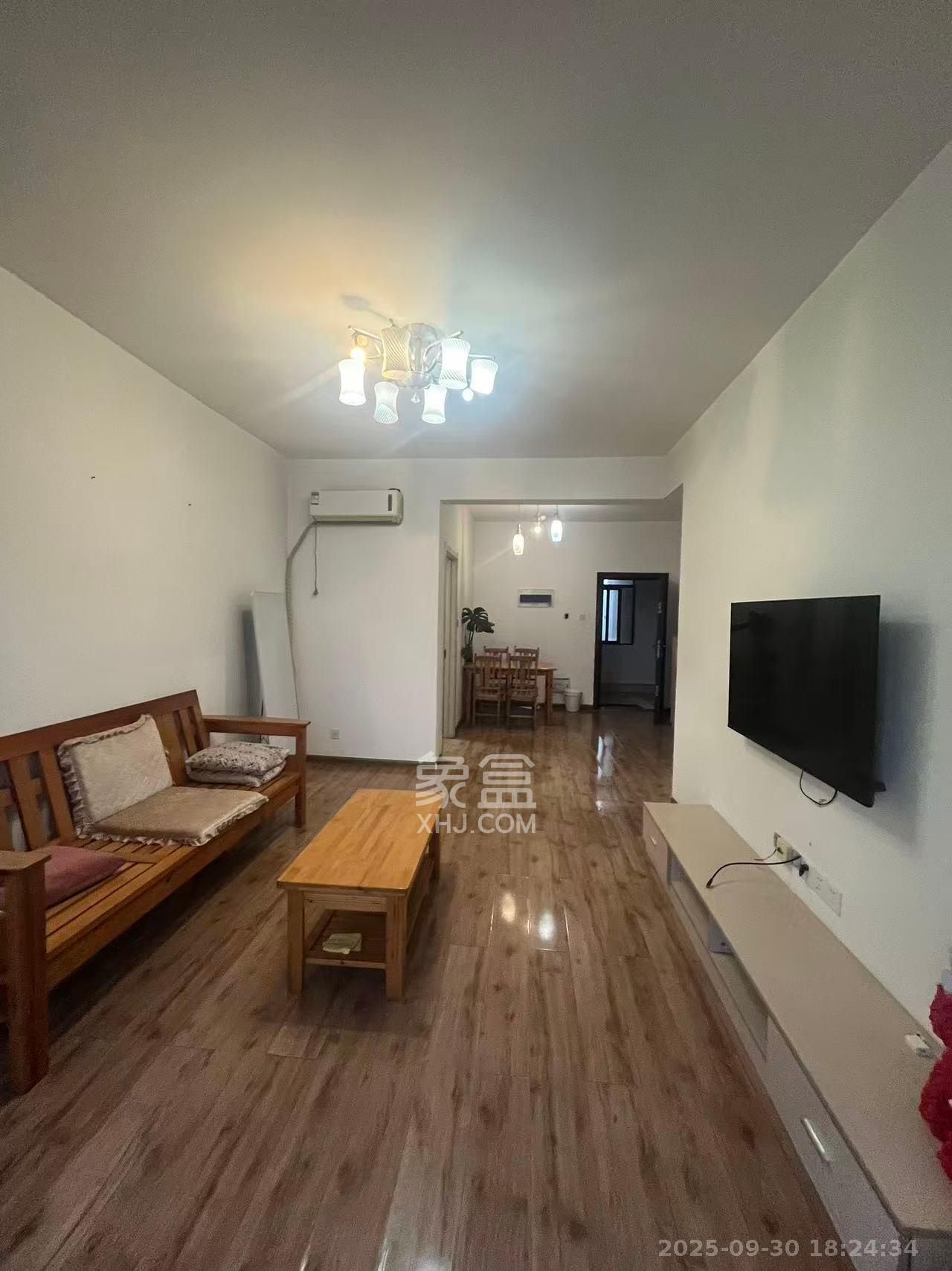 青园 2室2厅1卫 2400.0元/月 青园 2室2厅1卫 2400.0元/月室内图