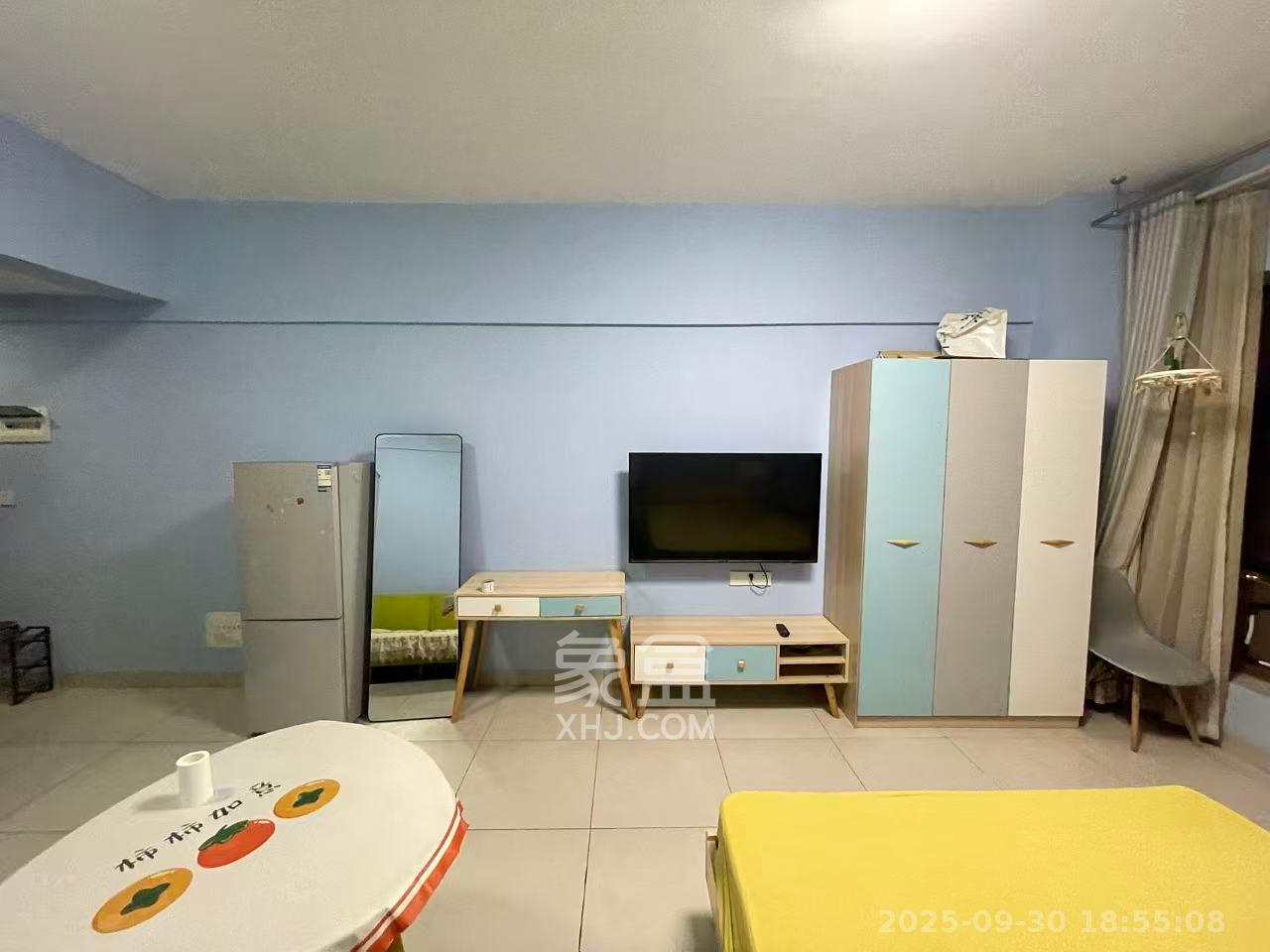 安泰嘉园(湘府邻伴) 1室1厅1卫 1300.0元/月 安泰嘉园(湘府邻伴) 1室1厅1卫 1300.0元/月室内图