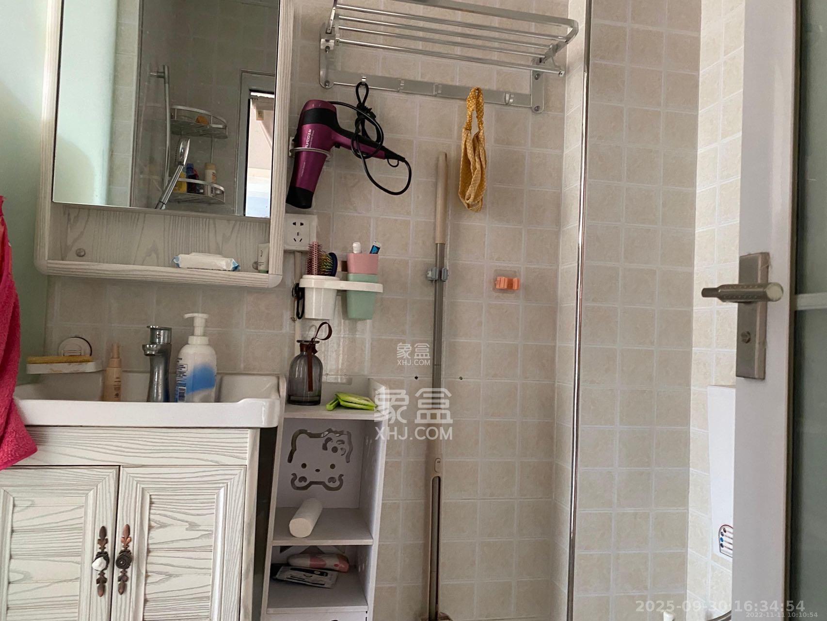 华润凤凰城一期  1室1厅1卫    1600.0元/月室内图