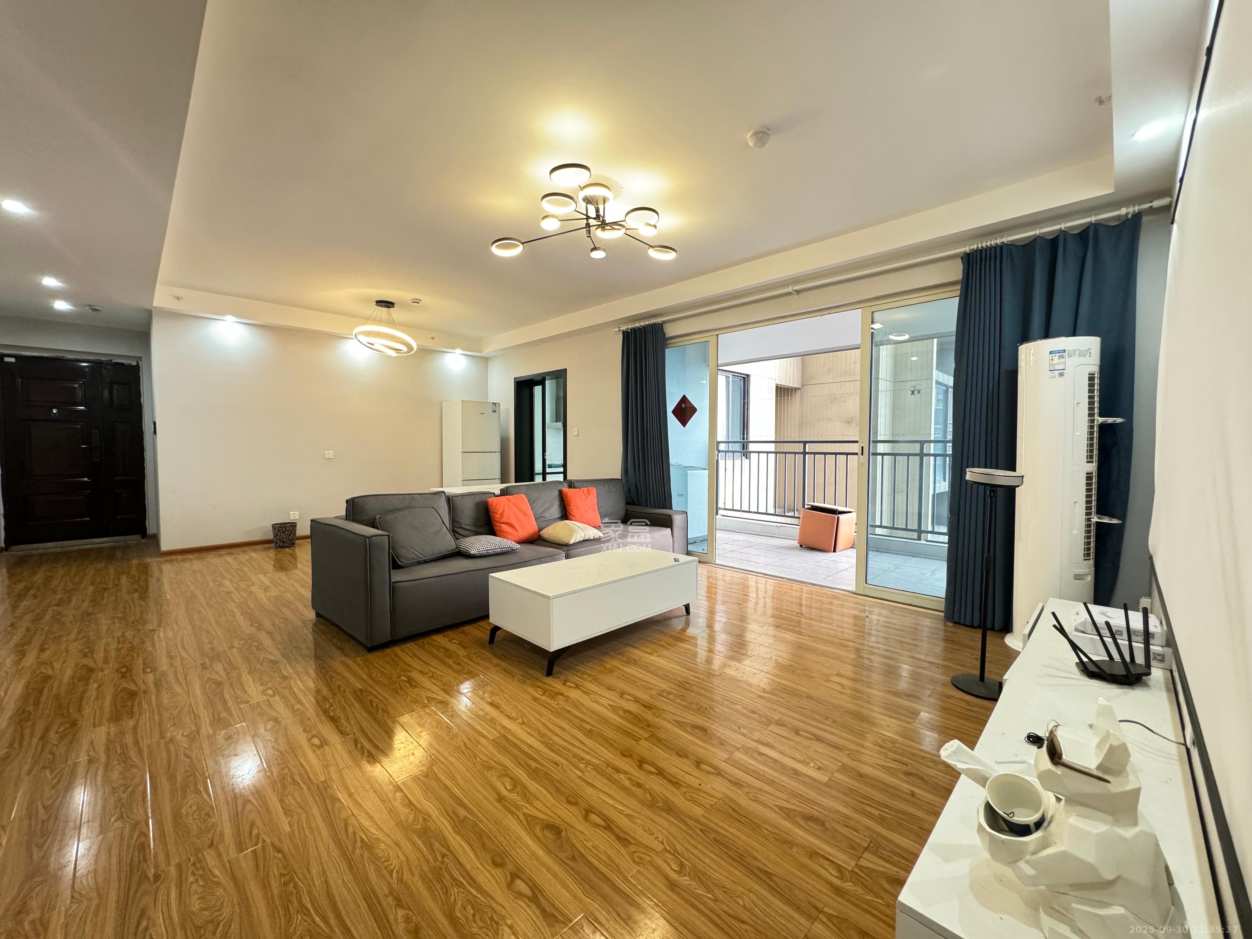 北辰三角洲E7区 4室1厅2卫 4500.0元/月 北辰三角洲E7区 4室1厅2卫 4500.0元/月室内图