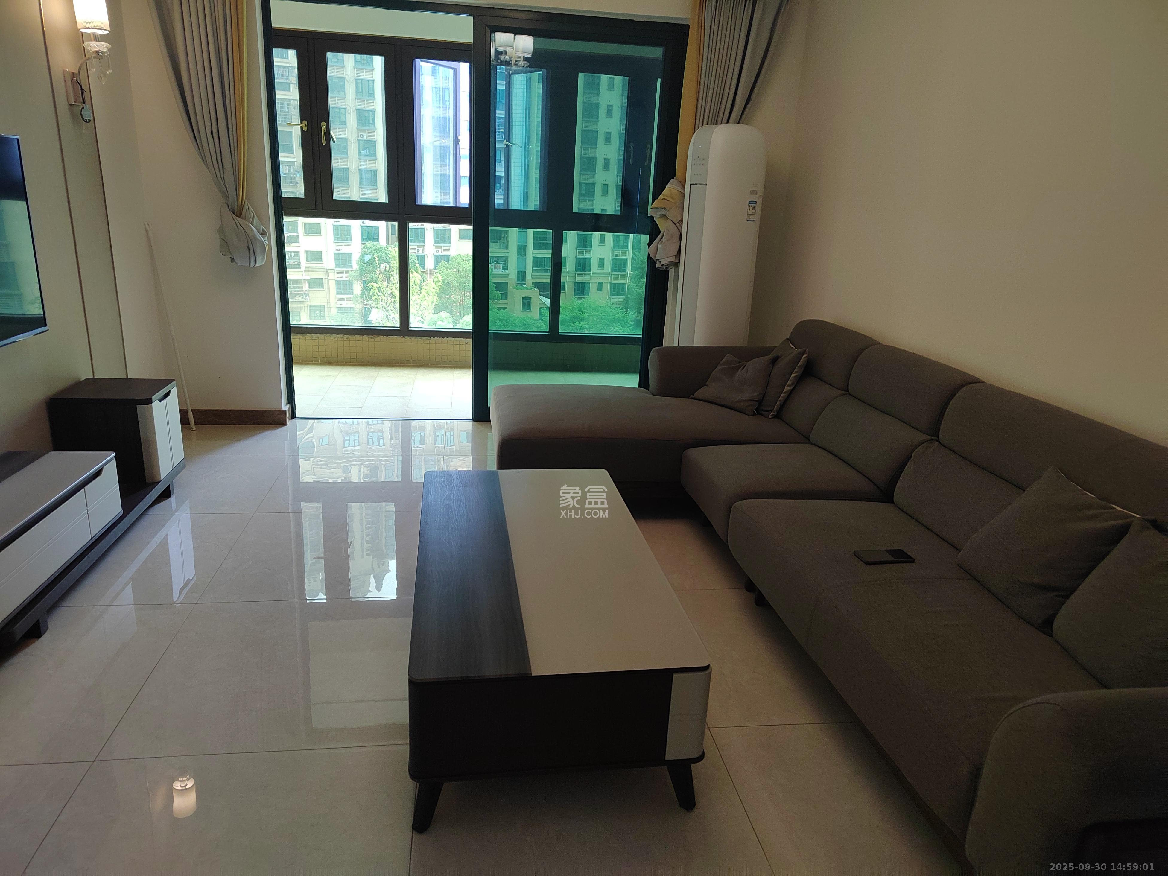 恒大雅苑 3室2厅2卫 3000.0元/月 恒大雅苑 3室2厅2卫 3000.0元/月室内图