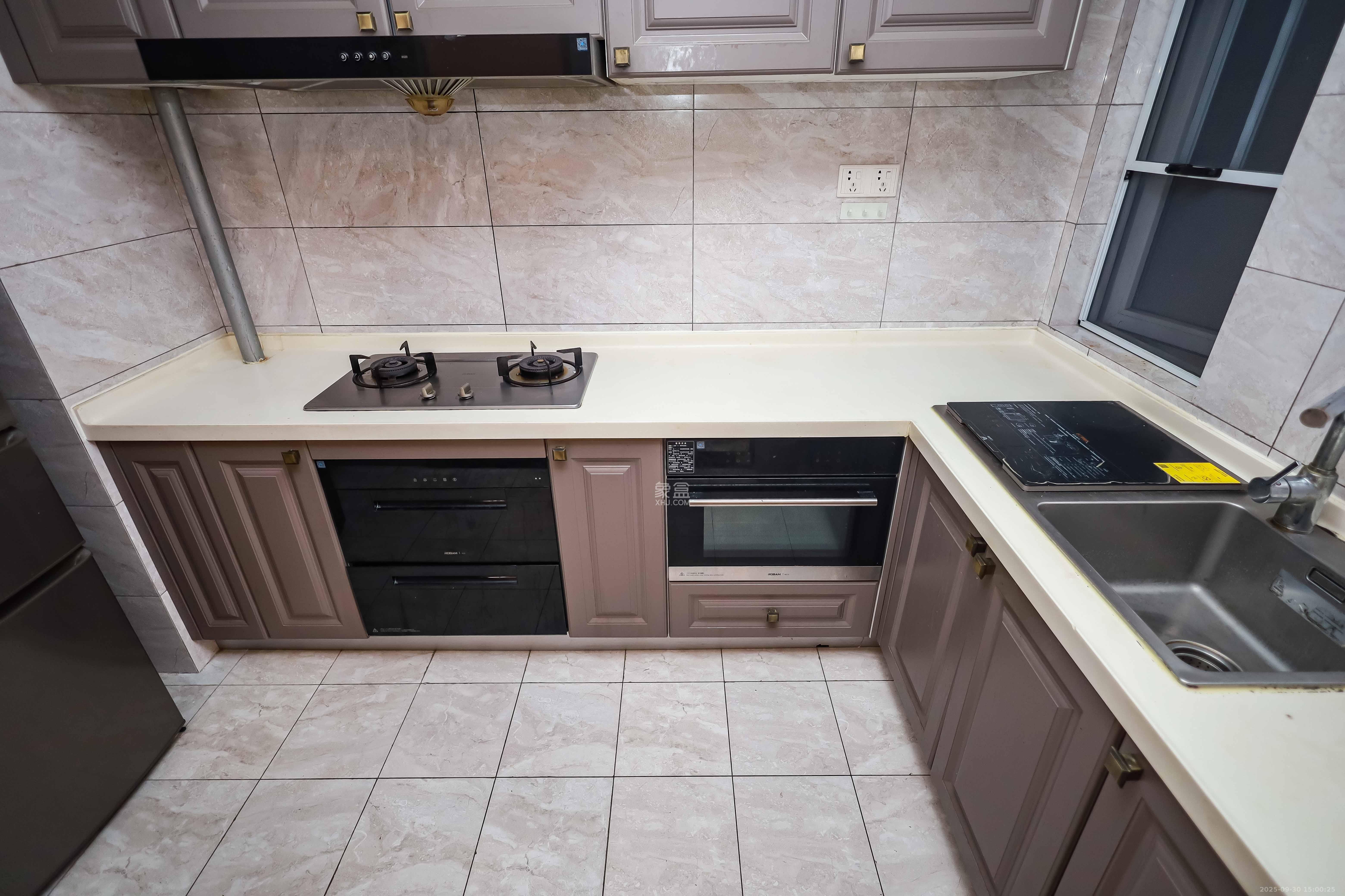 金地中交麓谷香颂(金地中交雅苑) 3室2厅1卫 90.0万 金地中交麓谷香颂(金地中交雅苑) 3室2厅1卫 90.0万厨房