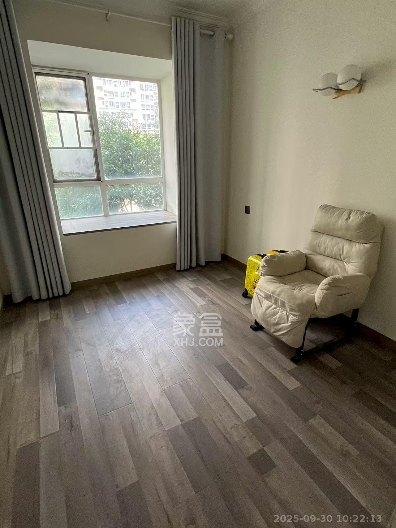 天鸿天府(天鸿中央大院) 5室2厅2卫 3800.0元/月 天鸿天府(天鸿中央大院) 5室2厅2卫 3800.0元/月室内图