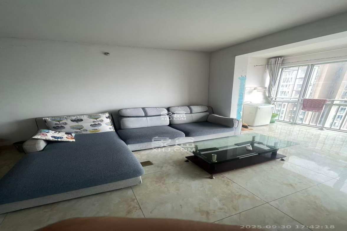 恒广国际景园一二区 2室2厅1卫 1600.00元/月 恒广国际景园一二区 2室2厅1卫 1600.00元/月室内图