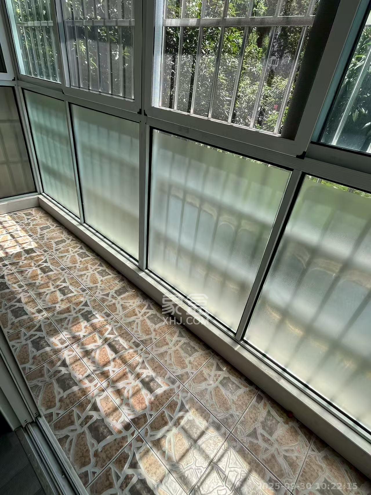 天鸿天府(天鸿中央大院) 5室2厅2卫 3800.0元/月 天鸿天府(天鸿中央大院) 5室2厅2卫 3800.0元/月室内图