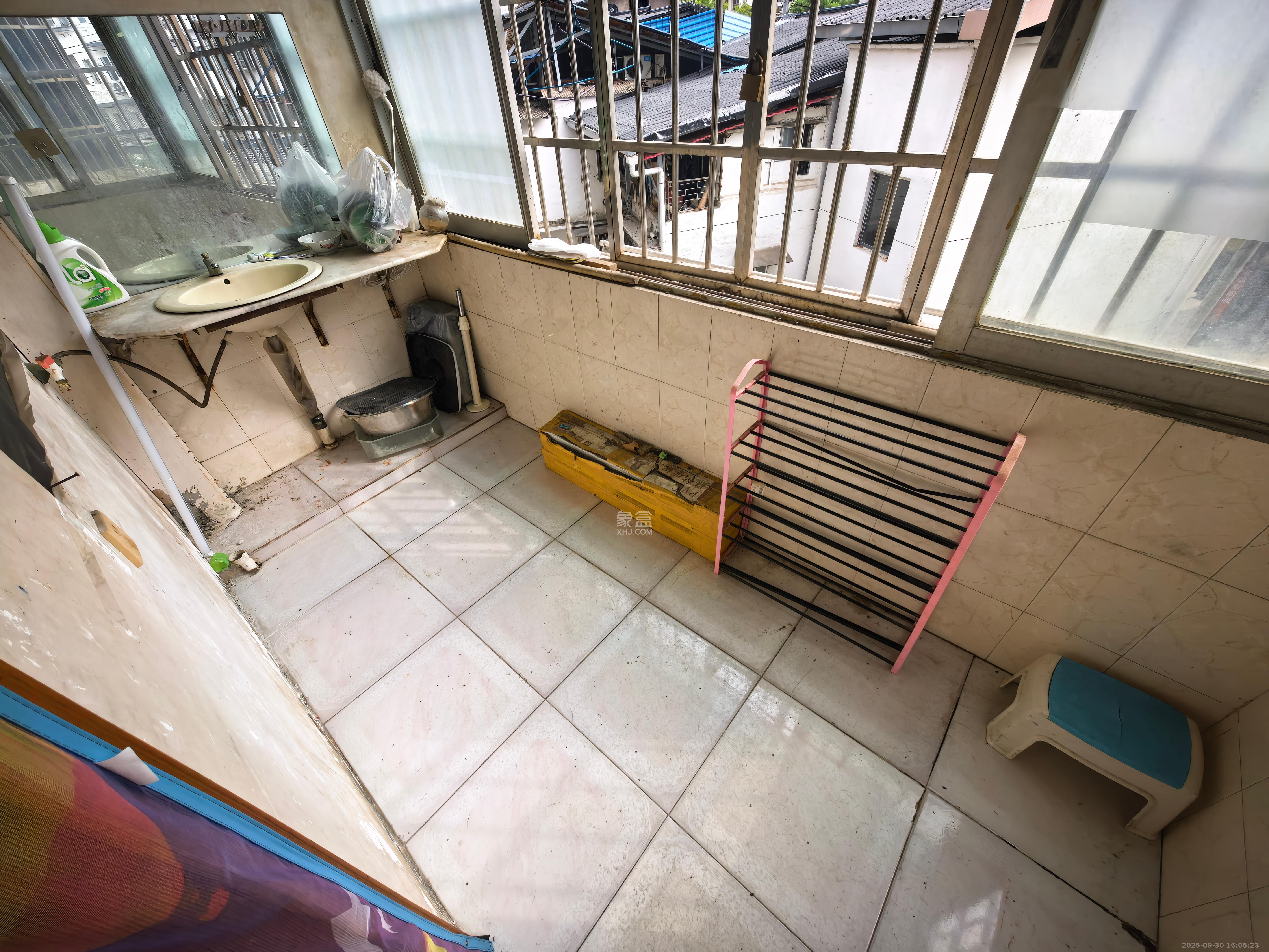 文艺新村 2室1厅1卫 1600.0元/月 文艺新村 2室1厅1卫 1600.0元/月室内图