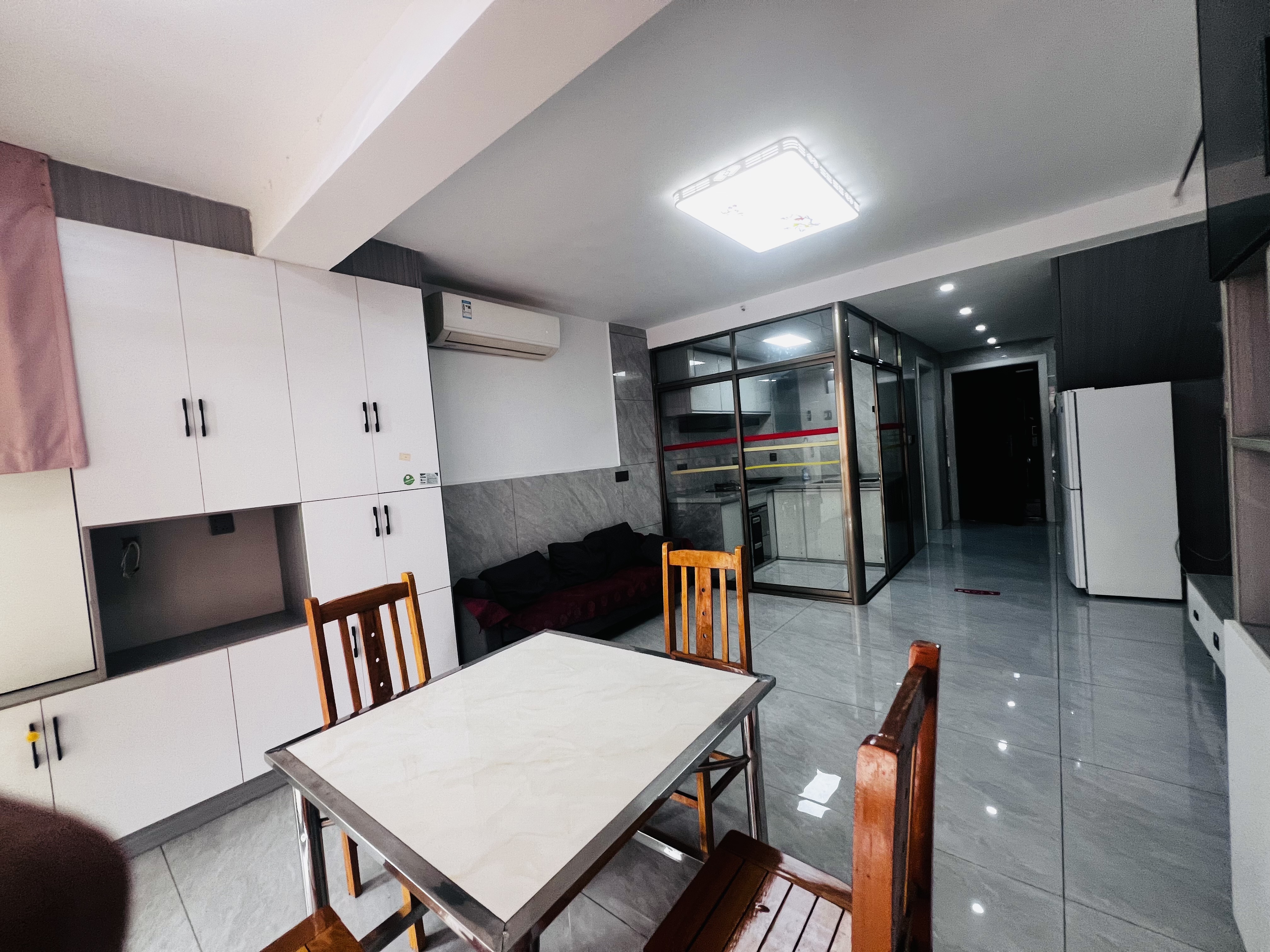 金钟时代城 3室1厅2卫 1500.0元/月 金钟时代城 3室1厅2卫 1500.0元/月室内图