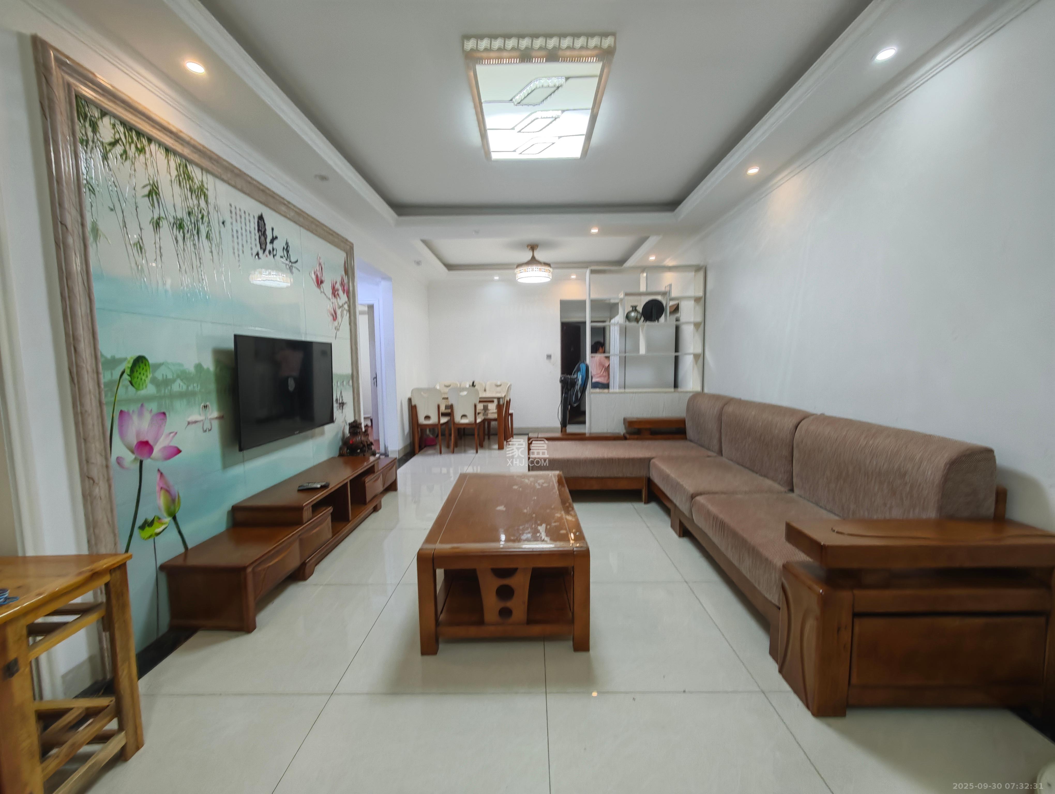 康桥长郡 3室2厅1卫 1550.00元/月 康桥长郡 3室2厅1卫 1550.00元/月室内图