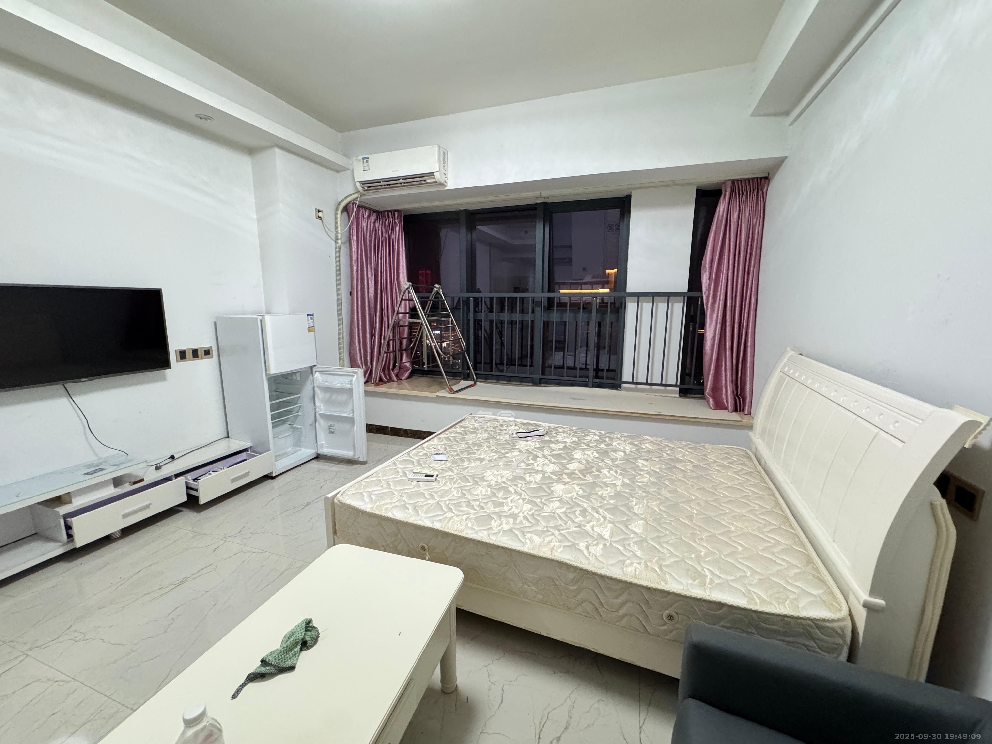 众东国际 1室1厅1卫 1700.0元/月 众东国际 1室1厅1卫 1700.0元/月室内图