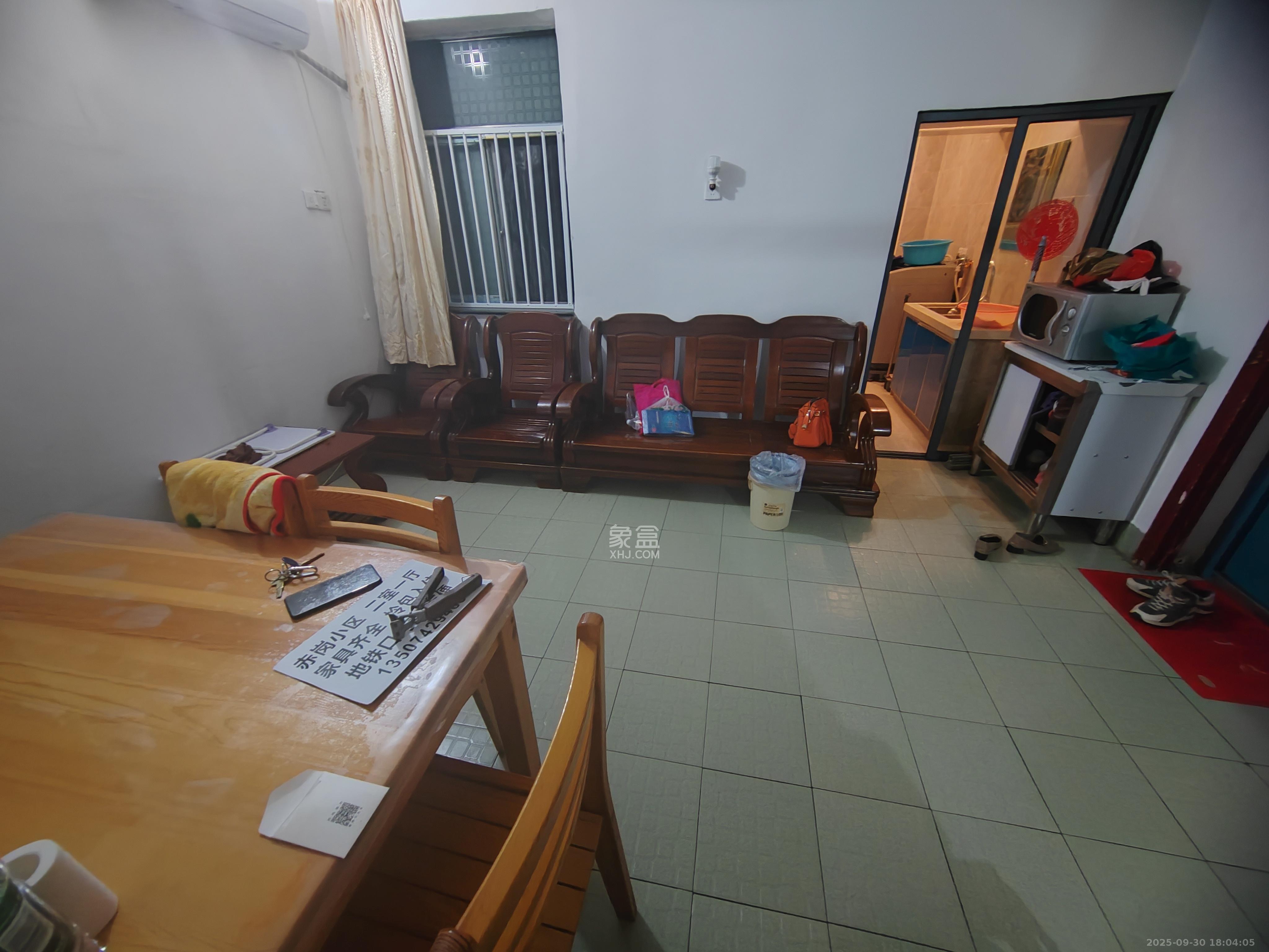 赤岗小区(一二三片) 2室1厅1卫 1400.0元/月 赤岗小区(一二三片) 2室1厅1卫 1400.0元/月室内图