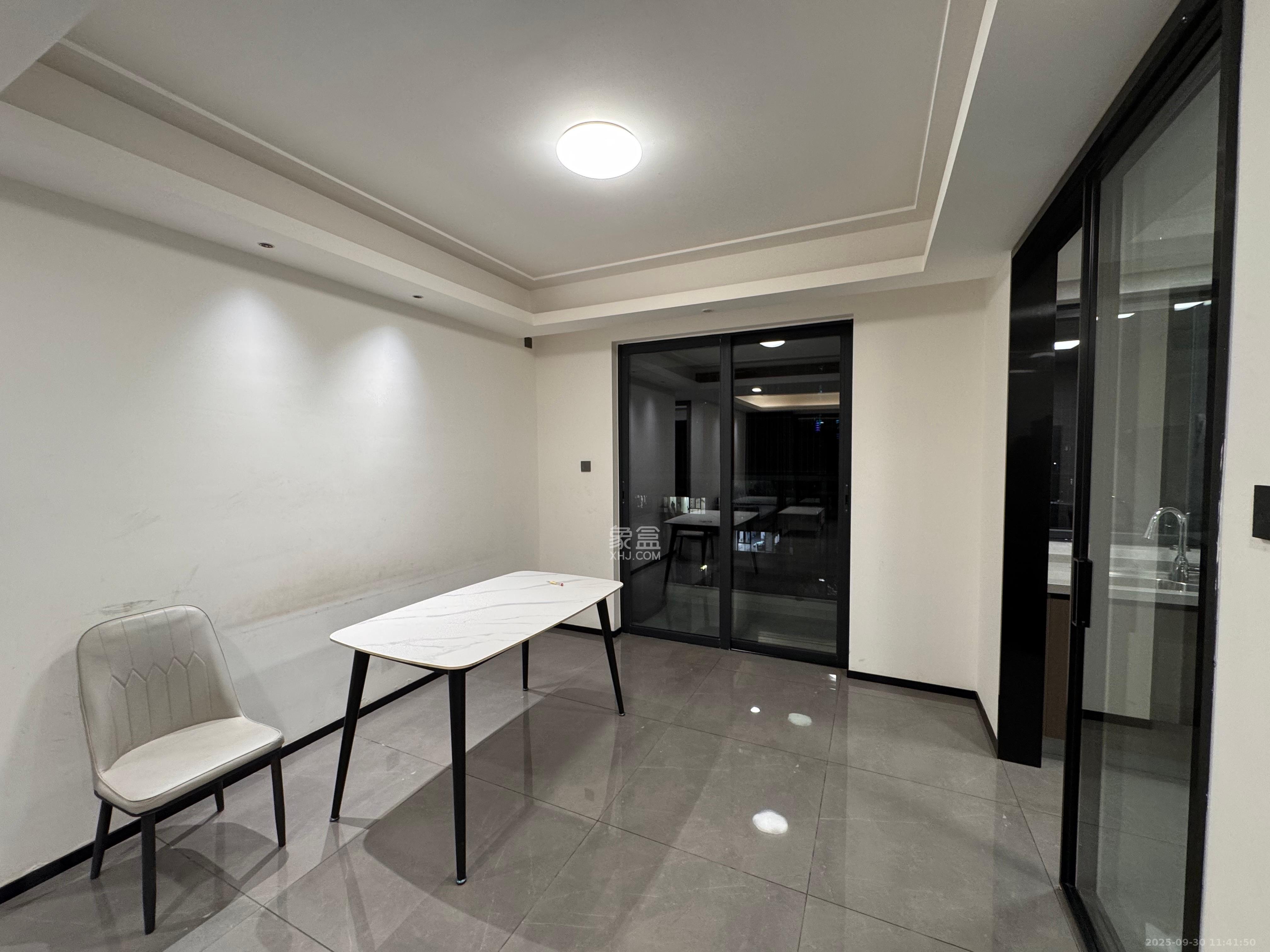 美的云樾 4室2厅2卫 4500.0元/月 美的云樾 4室2厅2卫 4500.0元/月室内图