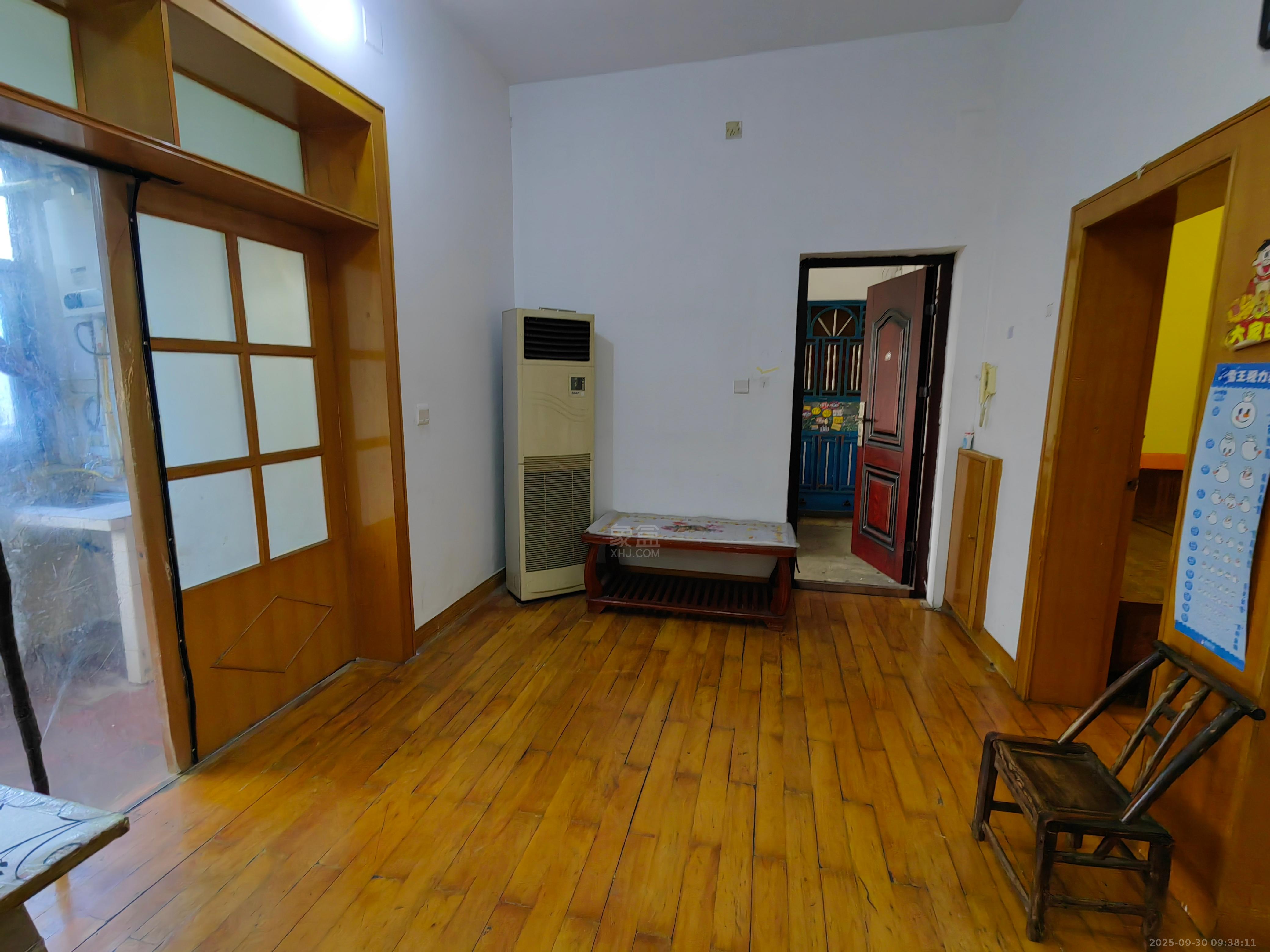 6415  2室1厅1卫   700.00元/月室内图