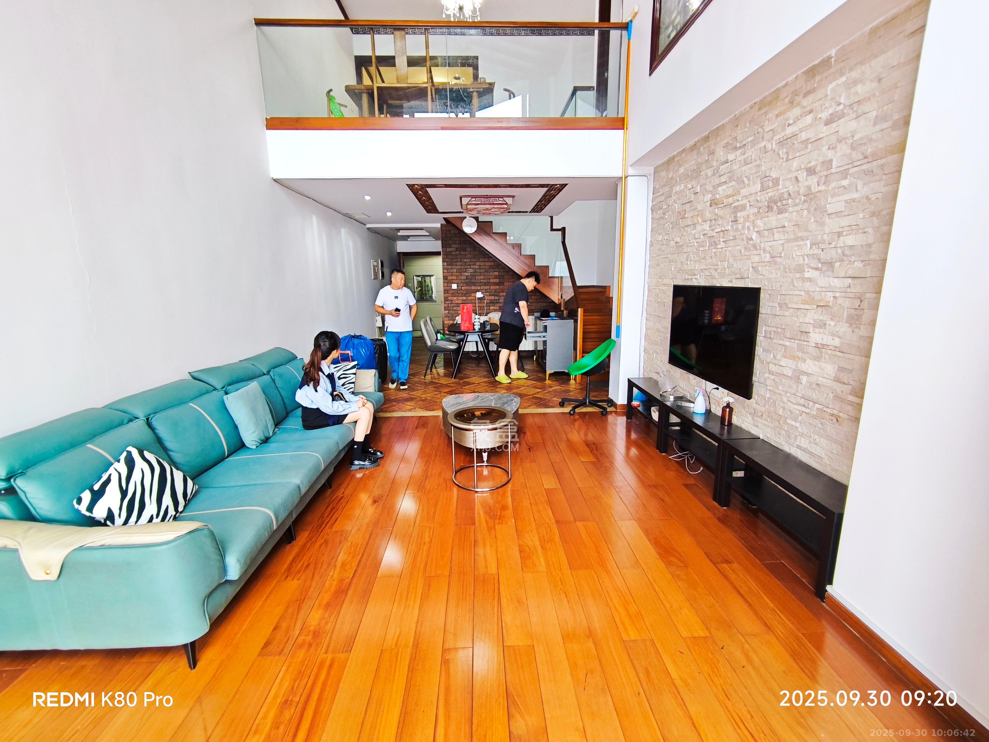 金色屋顶 5室2厅3卫 4500.0元/月 金色屋顶 5室2厅3卫 4500.0元/月室内图