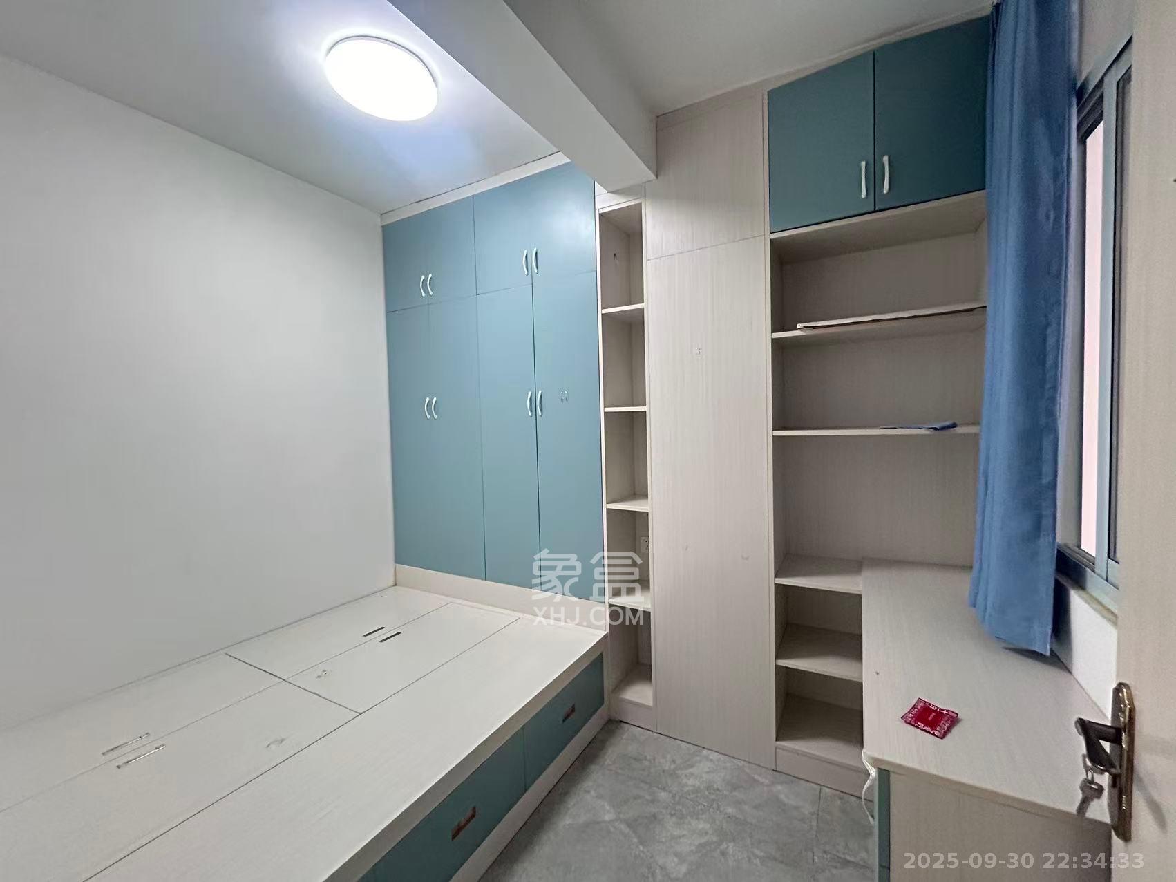 保利西海岸B区  2室2厅1卫   2950.00元/月室内图