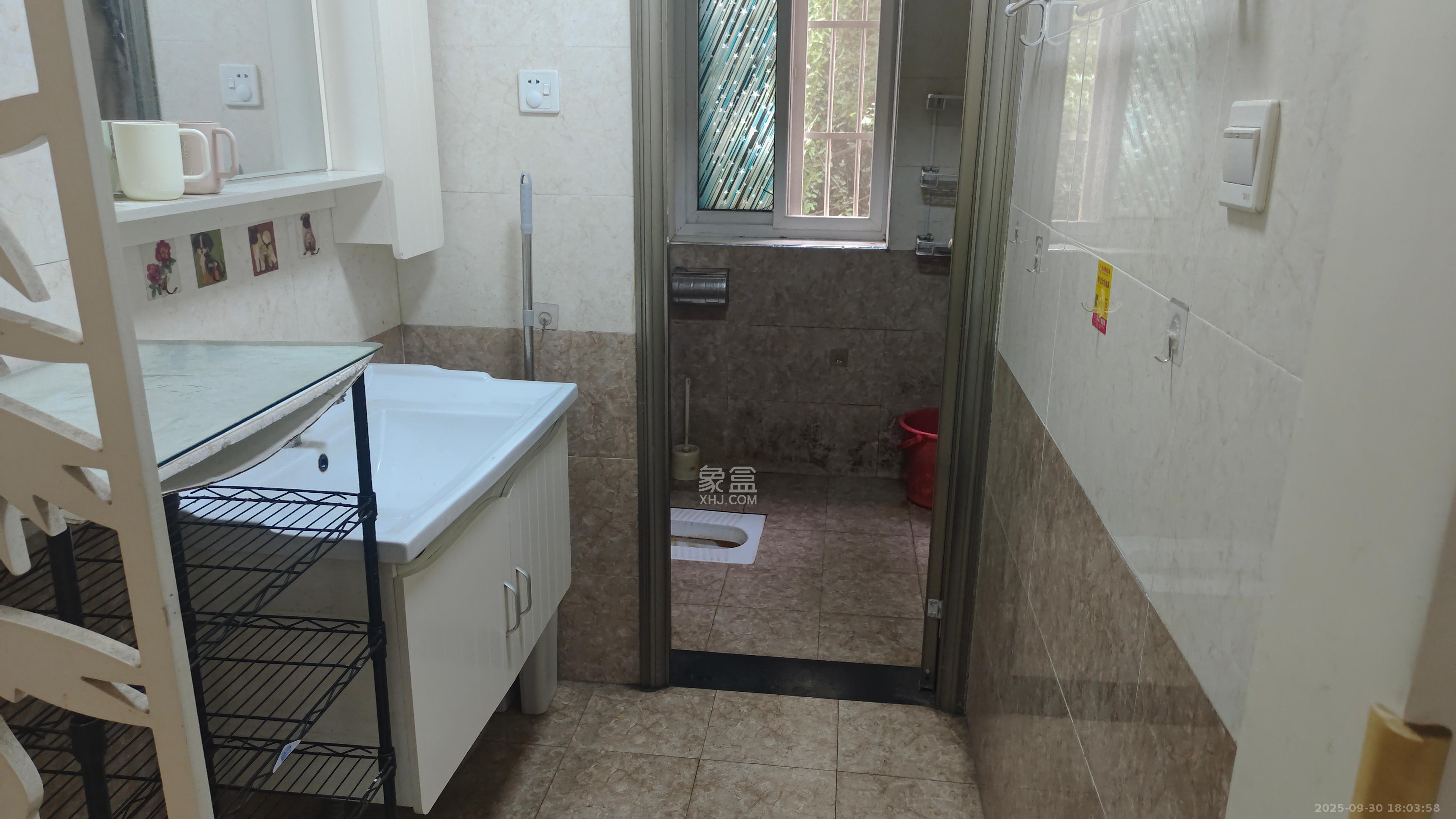 星城国际 2室2厅1卫 1500.0元/月 星城国际 2室2厅1卫 1500.0元/月室内图