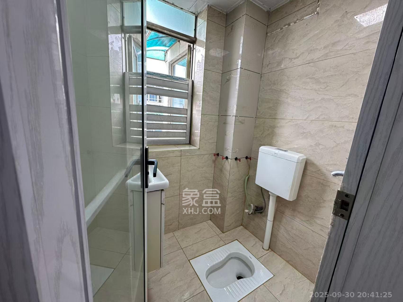 梨子山社区长电宿舍 2室1厅1卫 1500.0元/月 梨子山社区长电宿舍 2室1厅1卫 1500.0元/月室内图