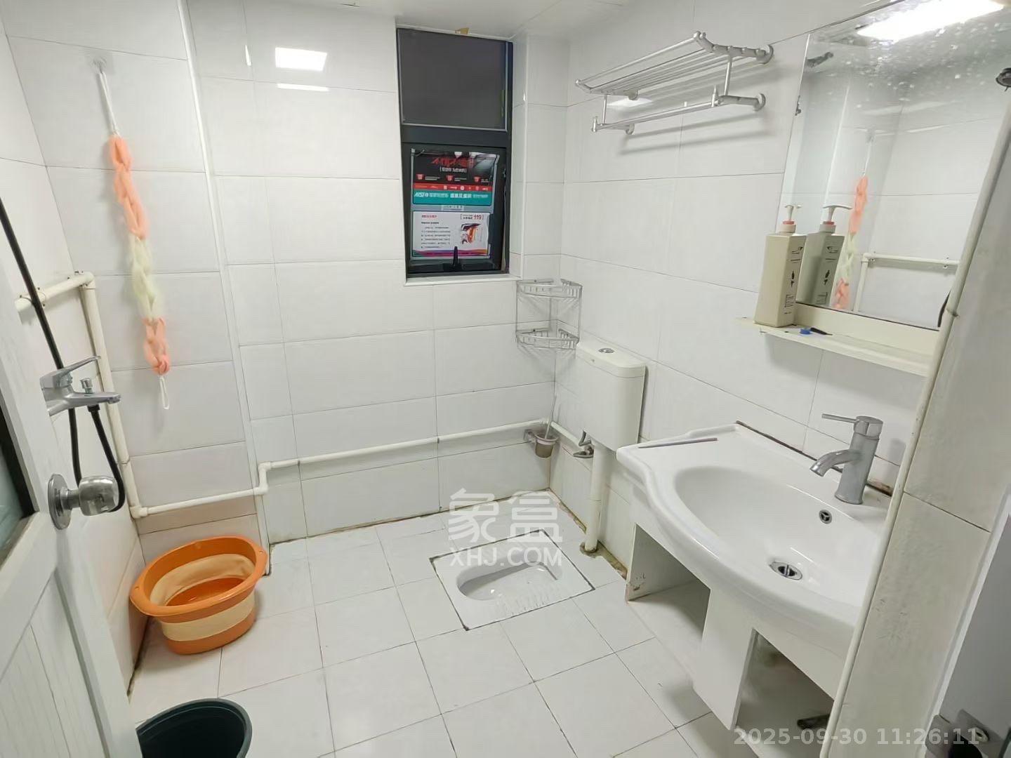 凯通国际城(凯通朝庭) 4室0厅2卫 2400.0元/月 凯通国际城(凯通朝庭) 4室0厅2卫 2400.0元/月室内图