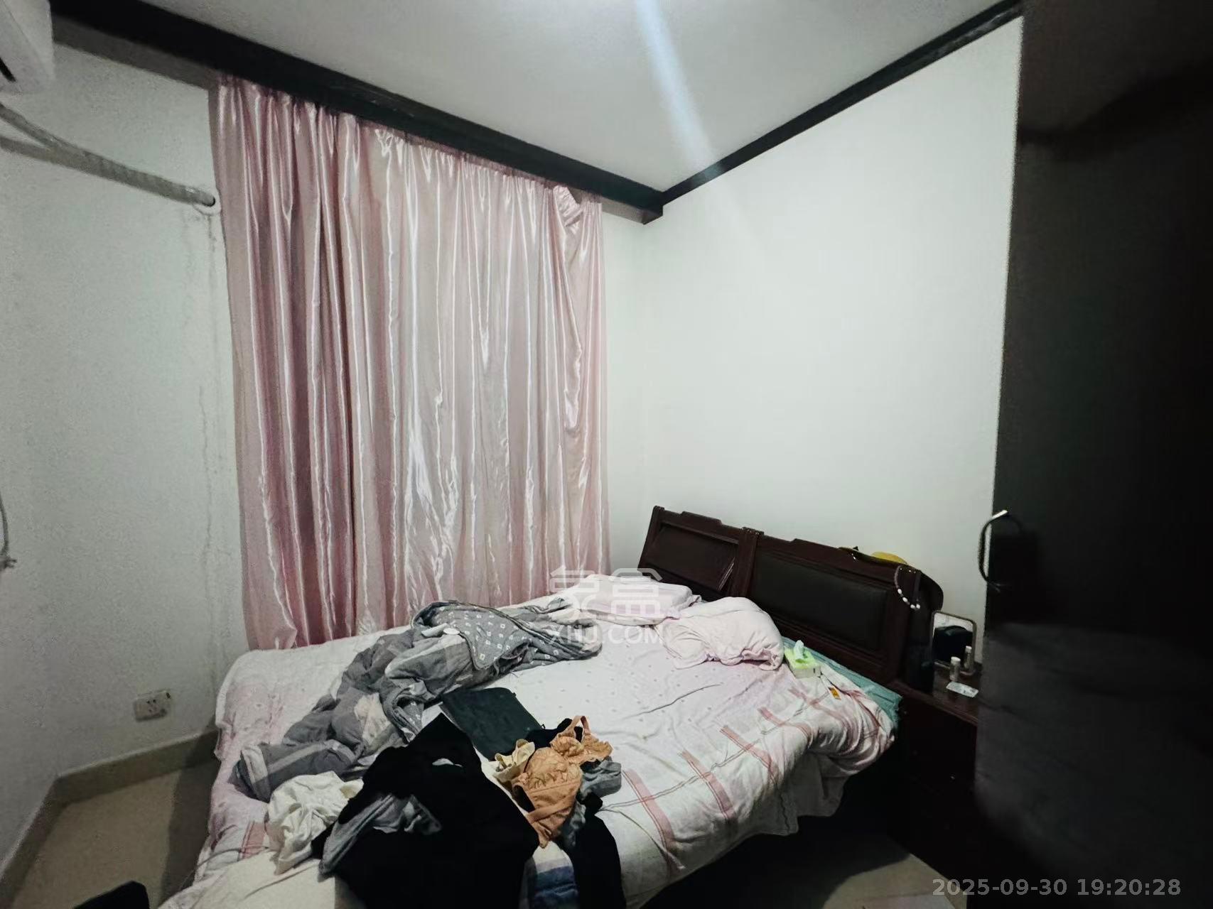 万事佳景园  3室2厅2卫    1700.0元/月室内图