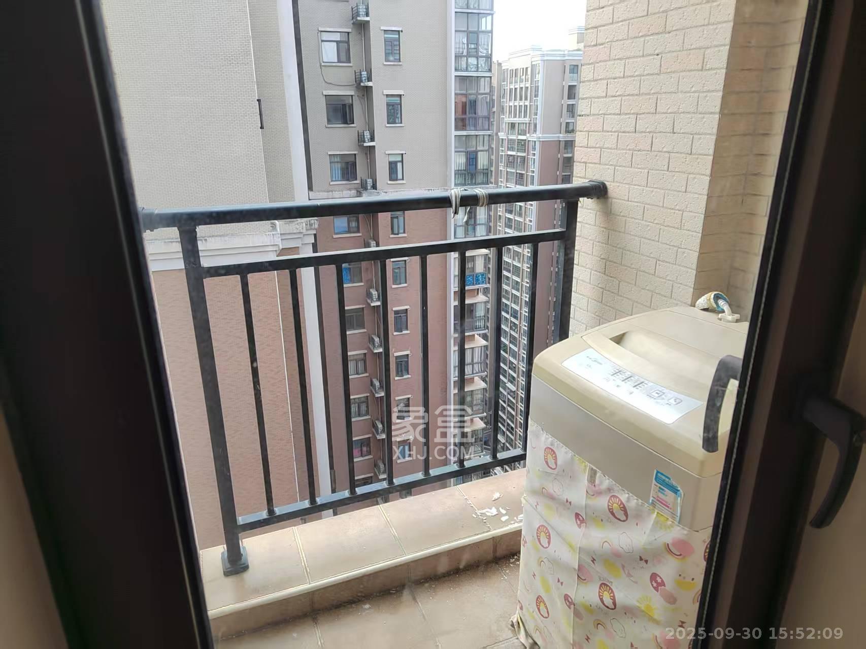 水岸世景  1室1厅1卫   1200.00元/月室内图