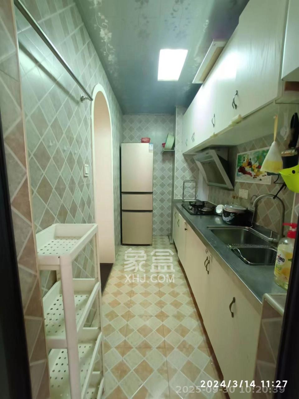 中国铁建国际城一期 1室1厅1卫 1400.0元/月 中国铁建国际城一期 1室1厅1卫 1400.0元/月室内图