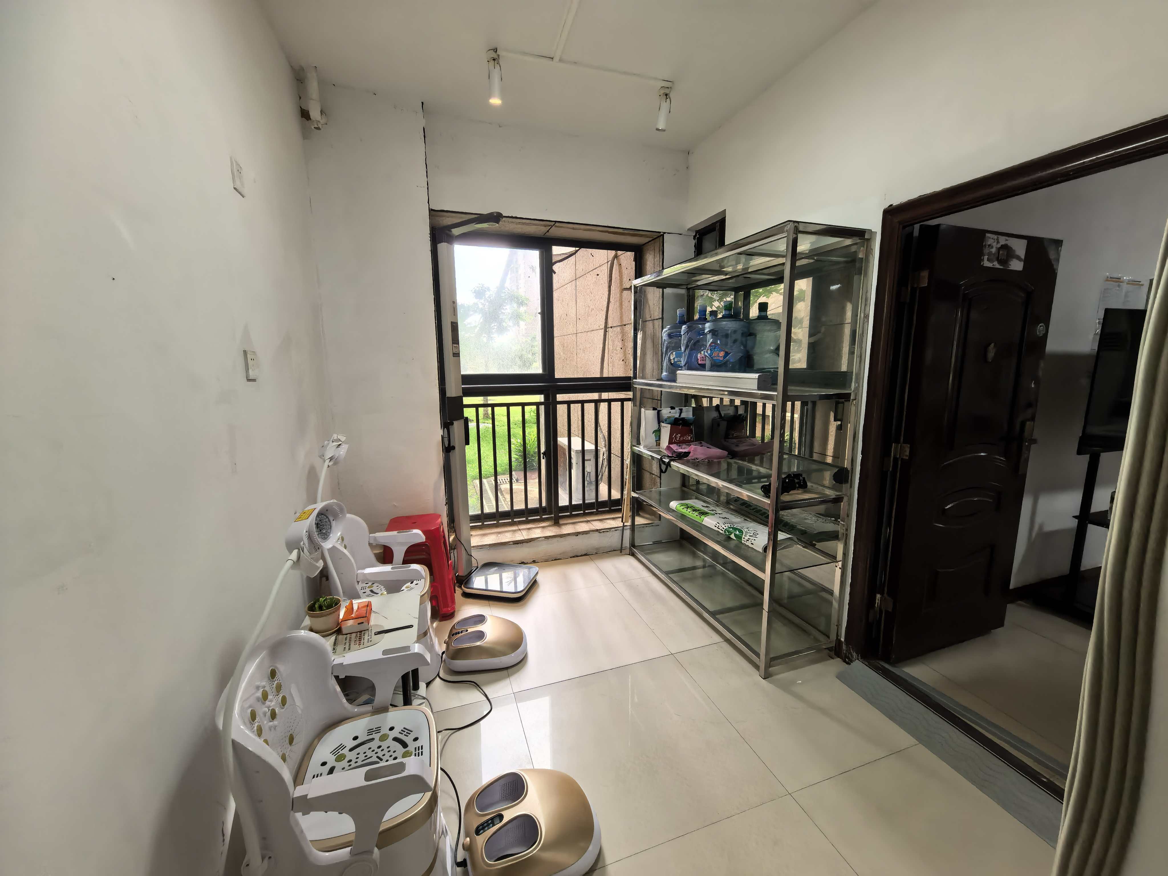 和风江岸 3室2厅2卫 4000.0元/月 和风江岸 3室2厅2卫 4000.0元/月室内图