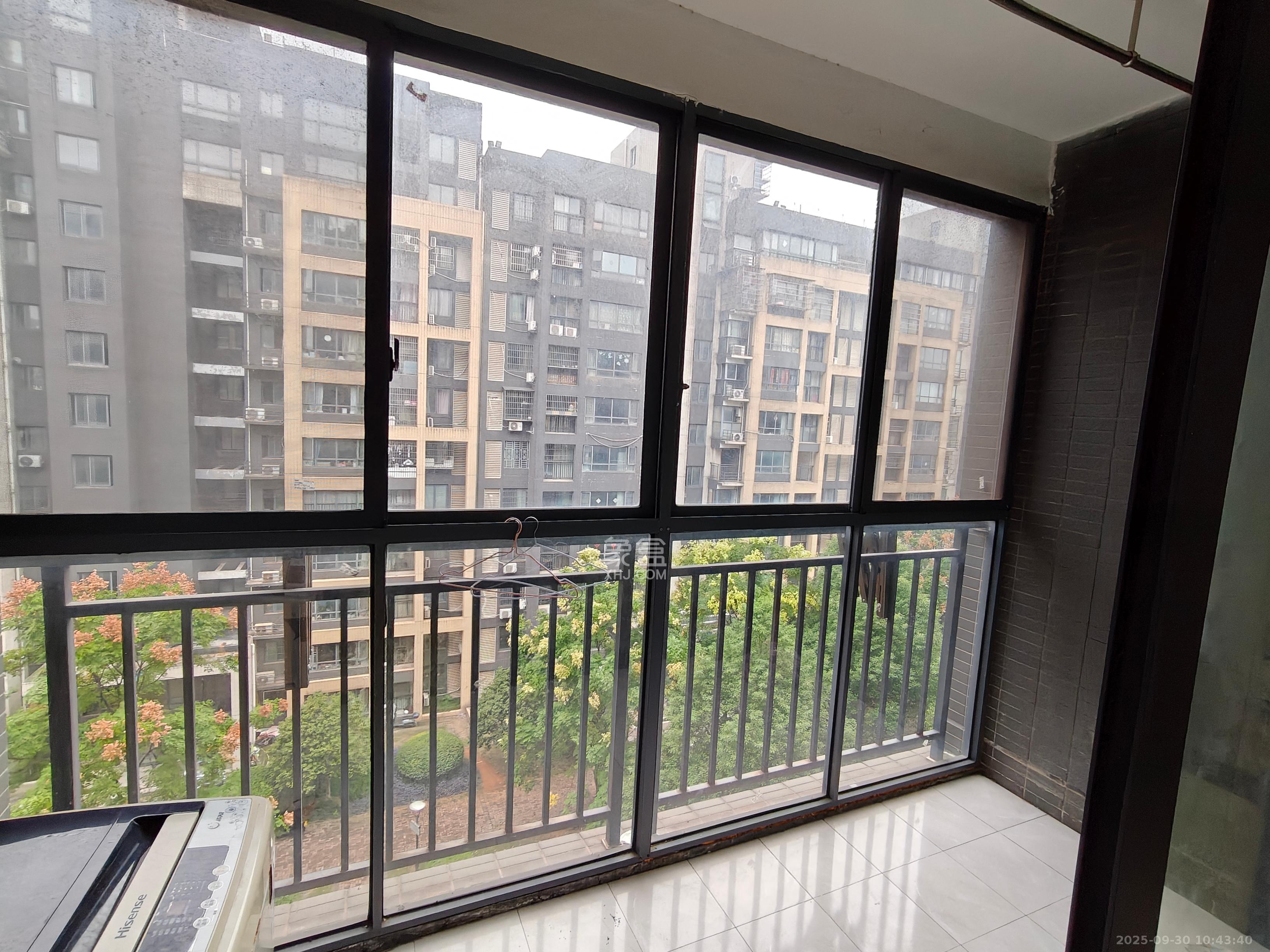 中信文化广场(中信新城二期) 1室2厅1卫 2000.0元/月 中信文化广场(中信新城二期) 1室2厅1卫 2000.0元/月室内图