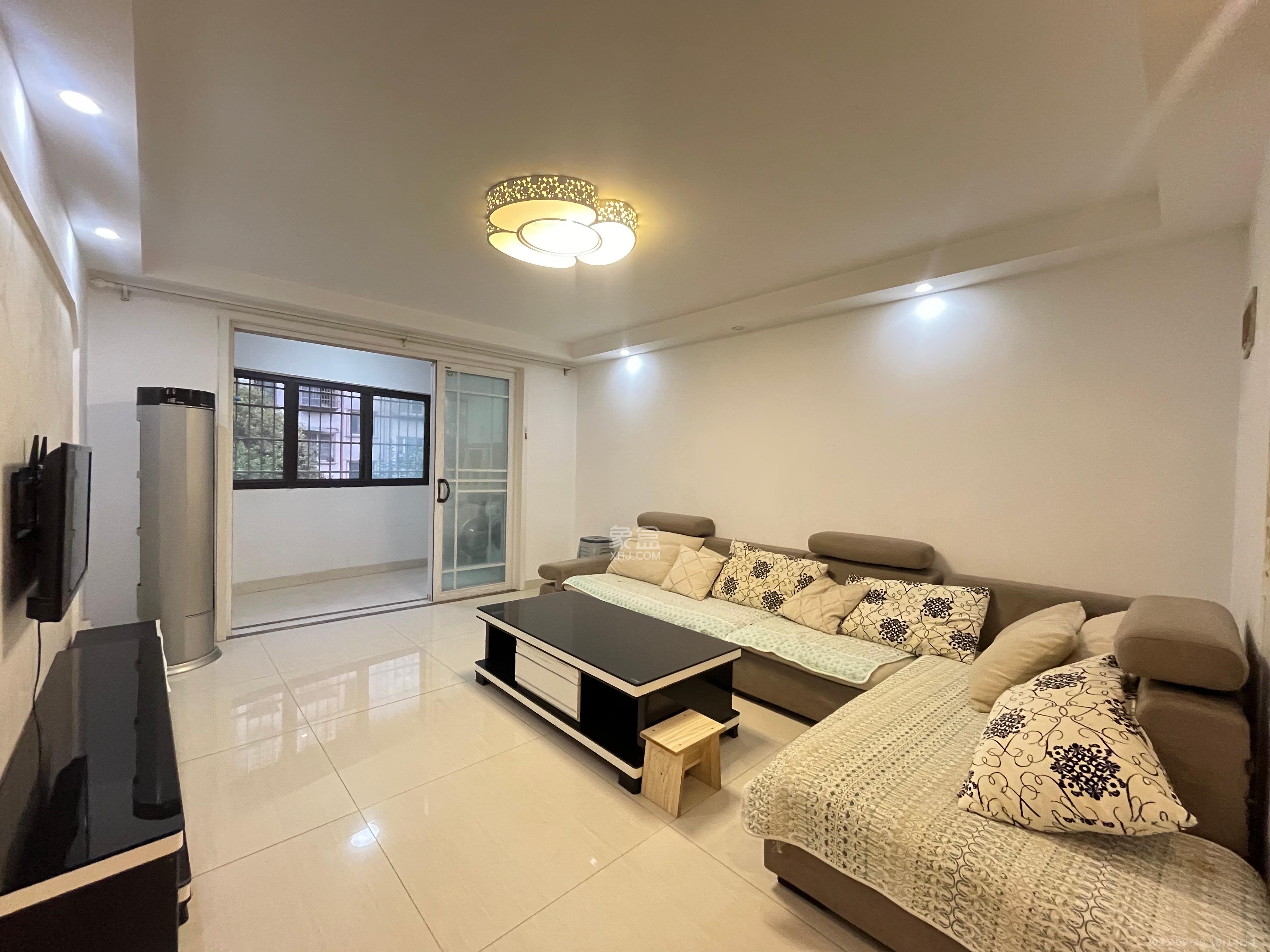 老灯泡厂宿舍（啤酒厂宿舍）  2室2厅1卫    2300.0元/月室内图