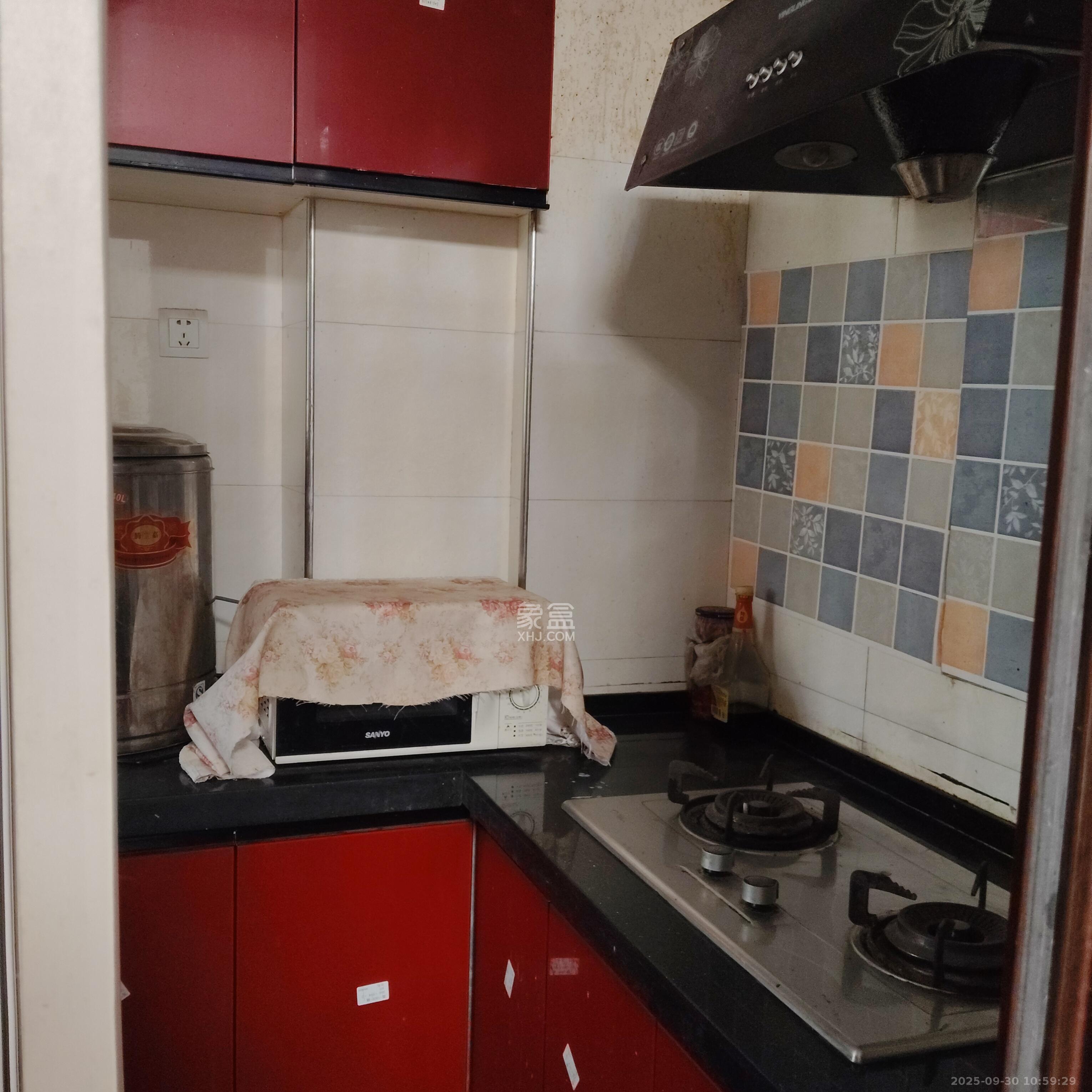 和润园一、二期 1室1厅1卫 1100.0元/月 和润园一、二期 1室1厅1卫 1100.0元/月室内图