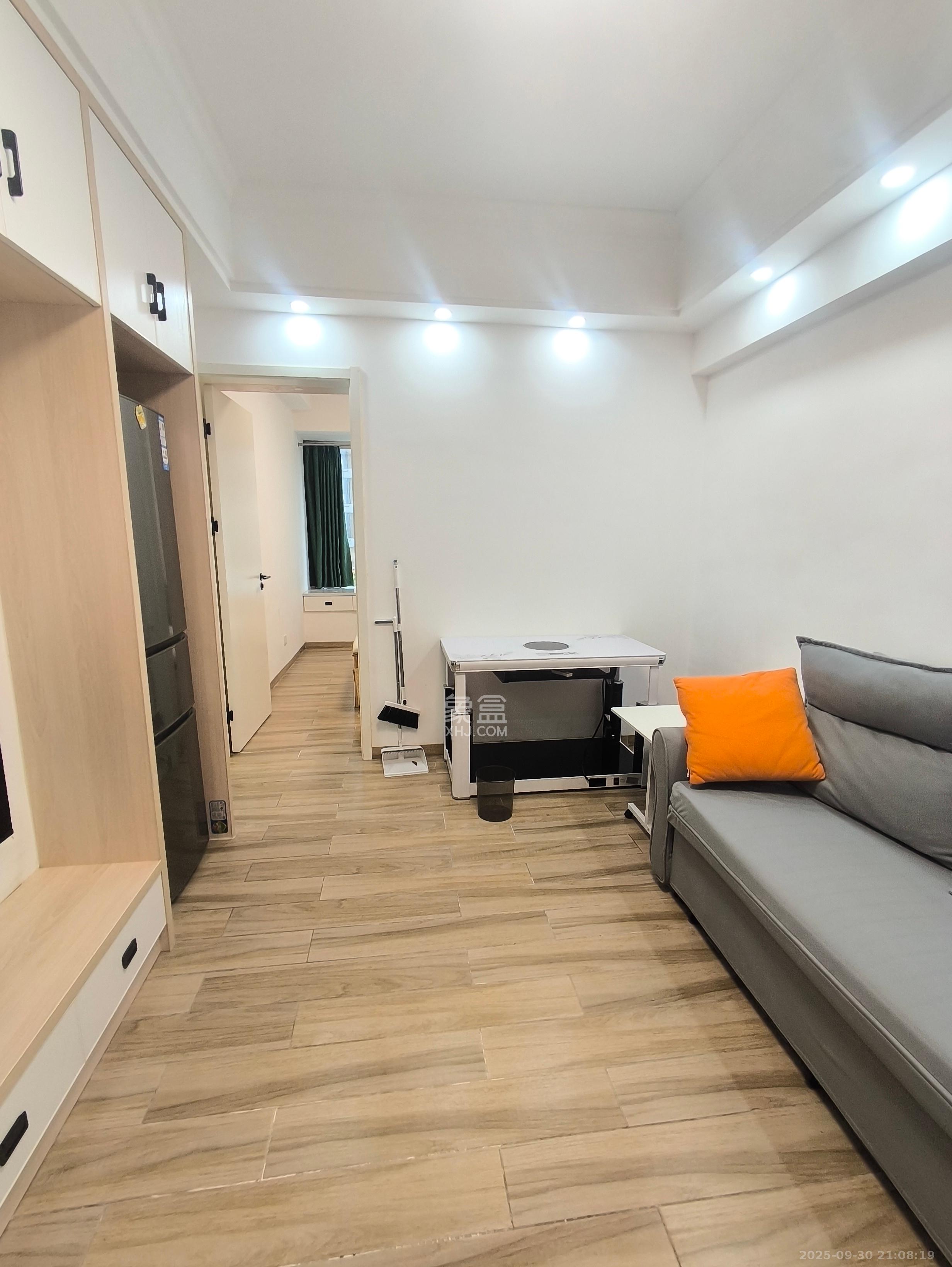 北辰三角洲E7区  1室1厅1卫    2400.0元/月 北辰三角洲E7区  1室1厅1卫    2400.0元/月