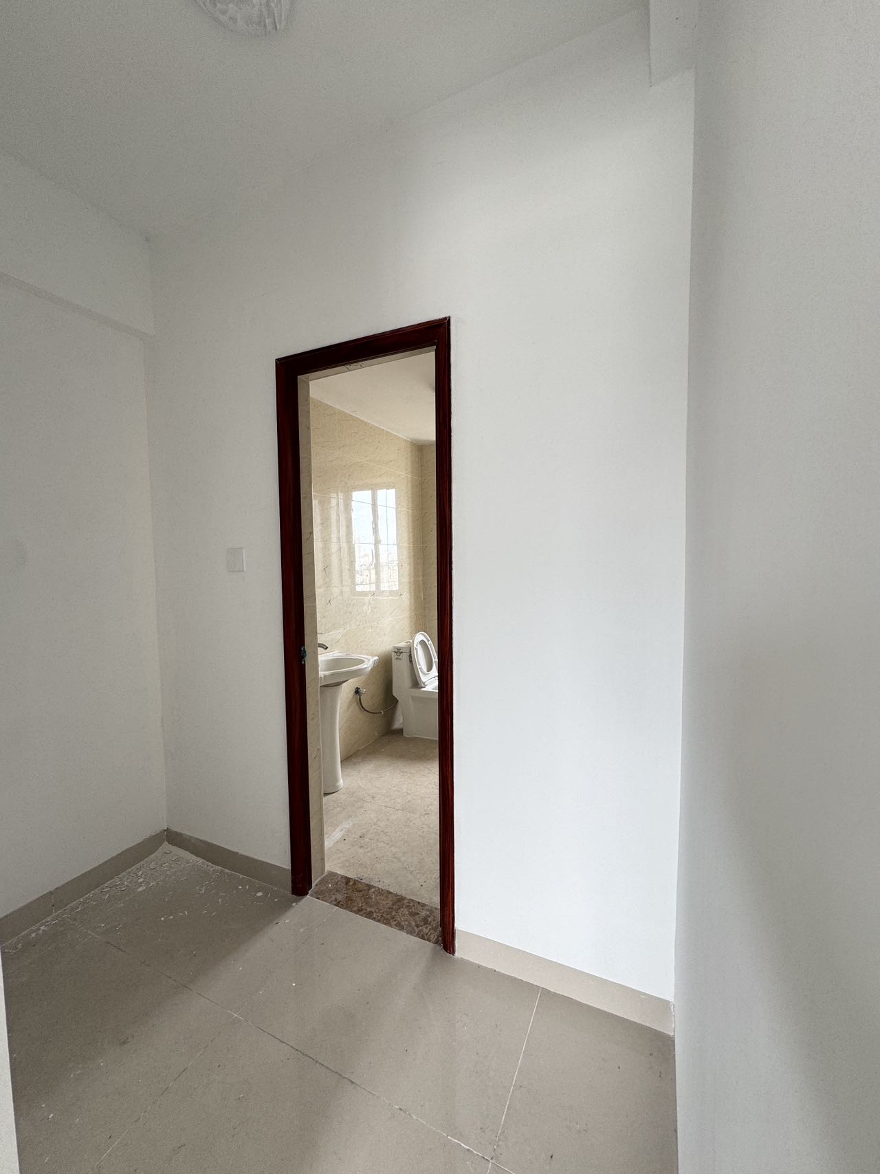 龙城新景  3室2厅2卫    153.0万客厅