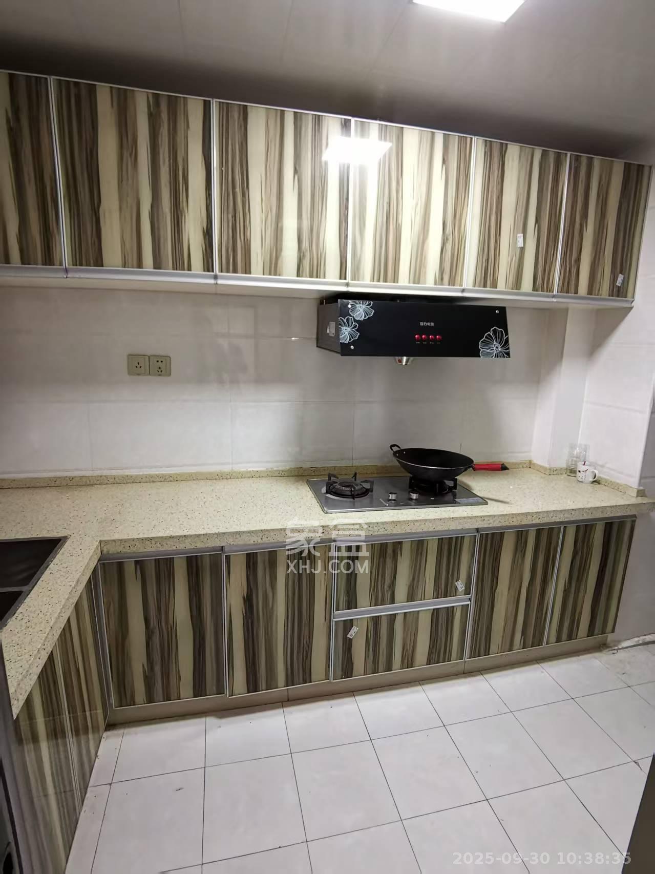 金地格林公馆 3室2厅1卫 2200.0元/月 金地格林公馆 3室2厅1卫 2200.0元/月室内图