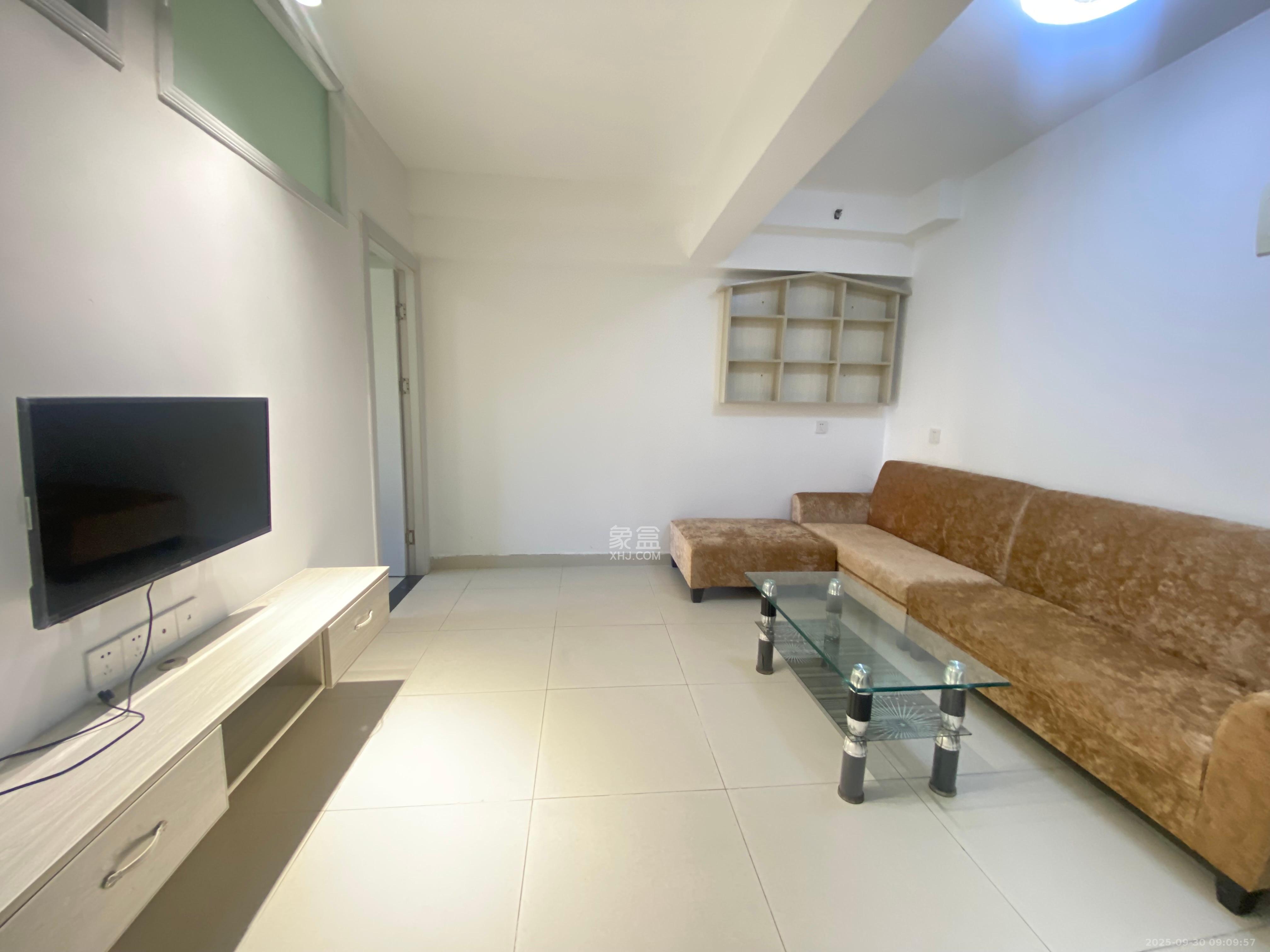 中建芙蓉嘉苑 1室1厅1卫 1800.0元/月 中建芙蓉嘉苑 1室1厅1卫 1800.0元/月室内图