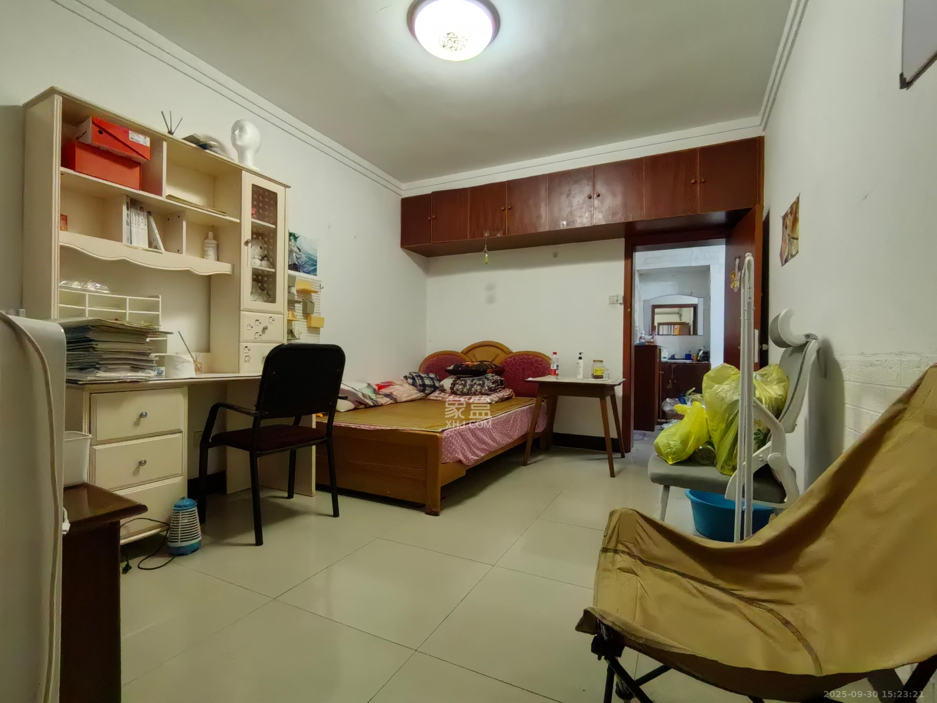 建湘新村  2室1厅1卫    1400.0元/月室内图