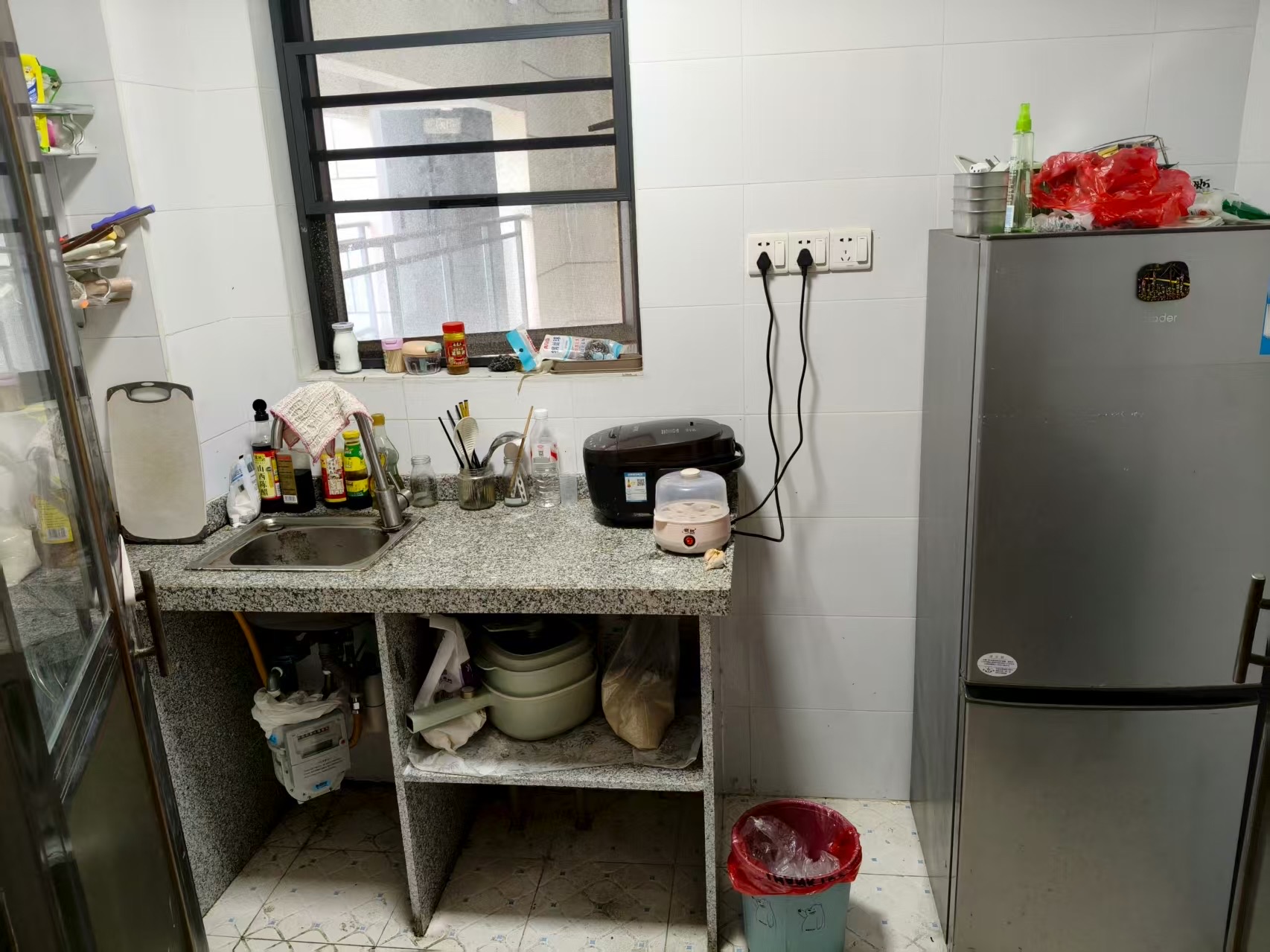 天德园 2室2厅1卫 2600.0元/月 天德园 2室2厅1卫 2600.0元/月室内图