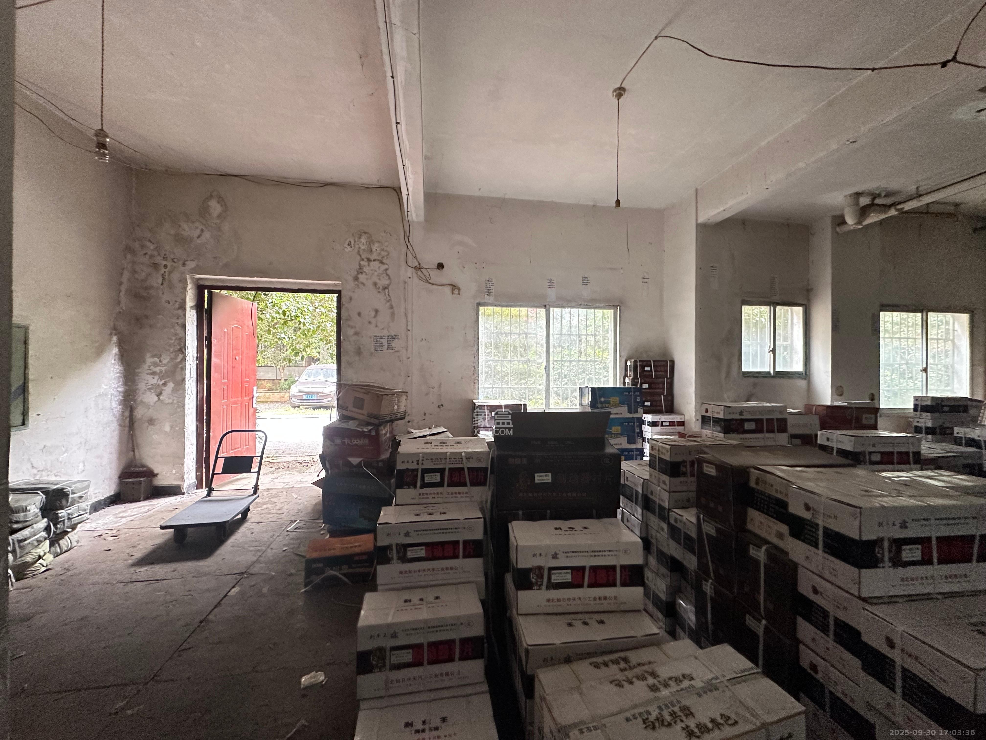 高林金三华邸  3室2厅2卫    2600.0元/月室内图