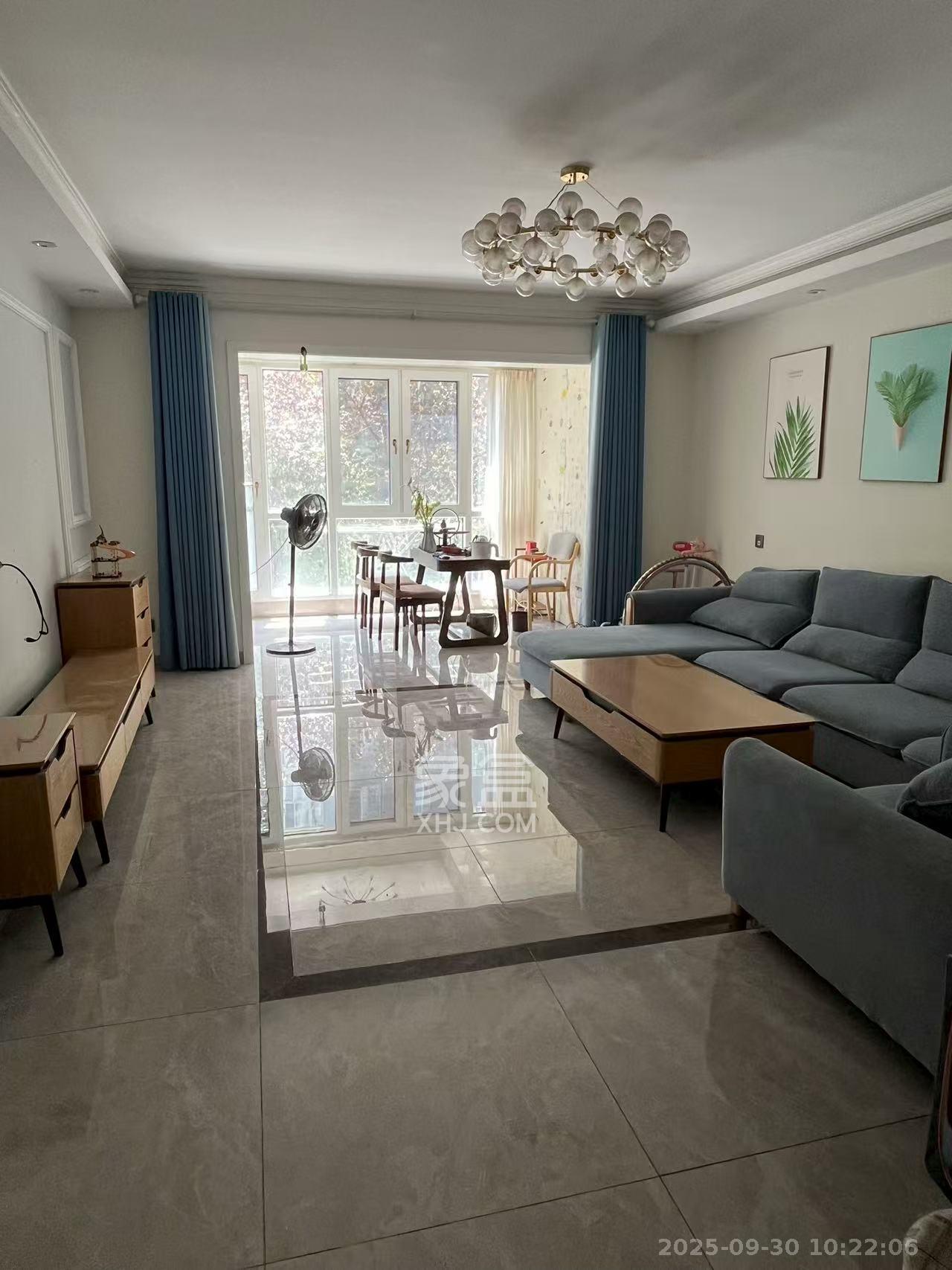 天鸿天府(天鸿中央大院)  5室2厅2卫    3800.0元/月 天鸿天府(天鸿中央大院)  5室2厅2卫    3800.0元/月