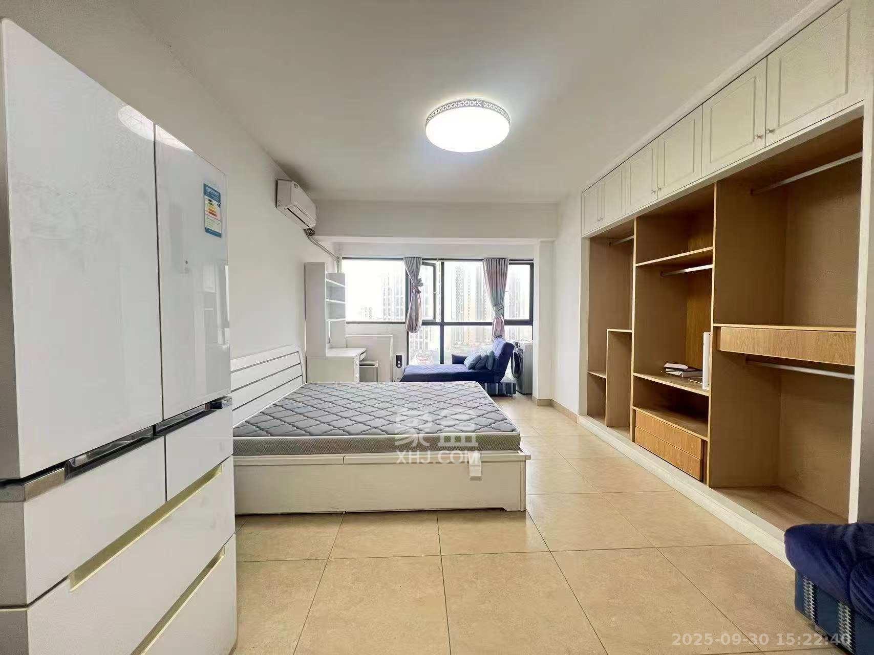 麓谷明珠  1室0厅1卫    1600.0元/月