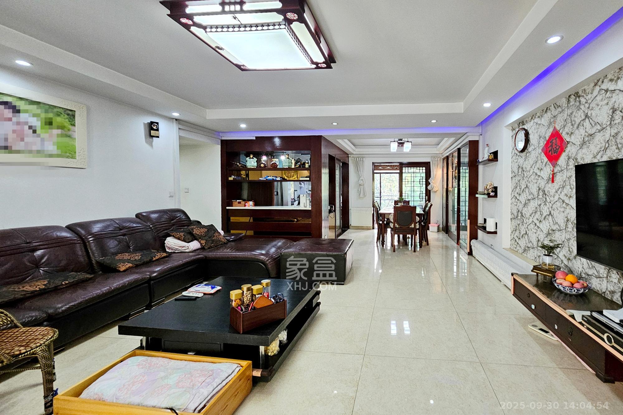 嘉宇盛世华章 4室2厅2卫 3800.0元/月 嘉宇盛世华章 4室2厅2卫 3800.0元/月室内图