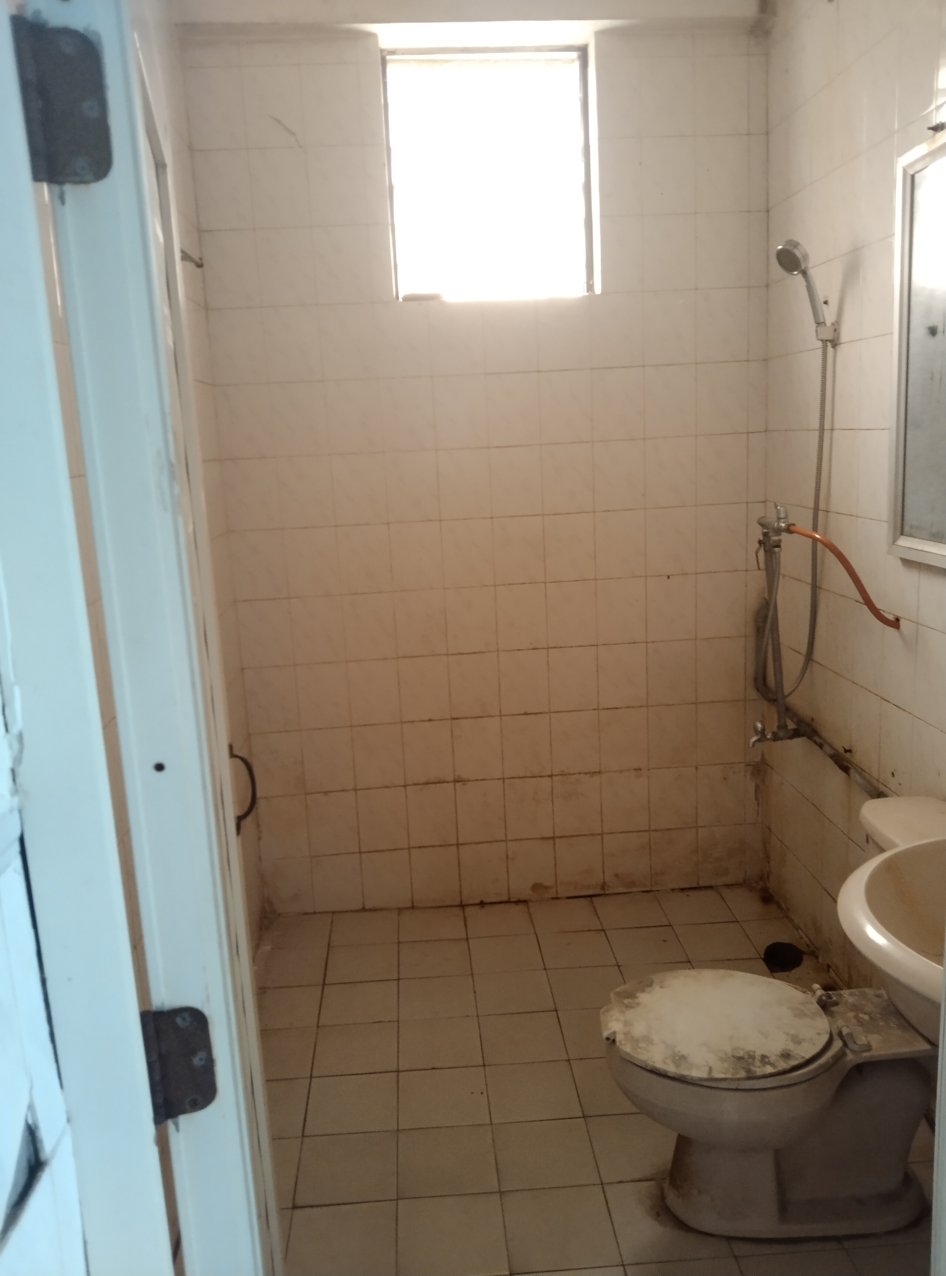 省水产大院  4室2厅2卫    2500.0元/月 省水产大院  4室2厅2卫    2500.0元/月室内图