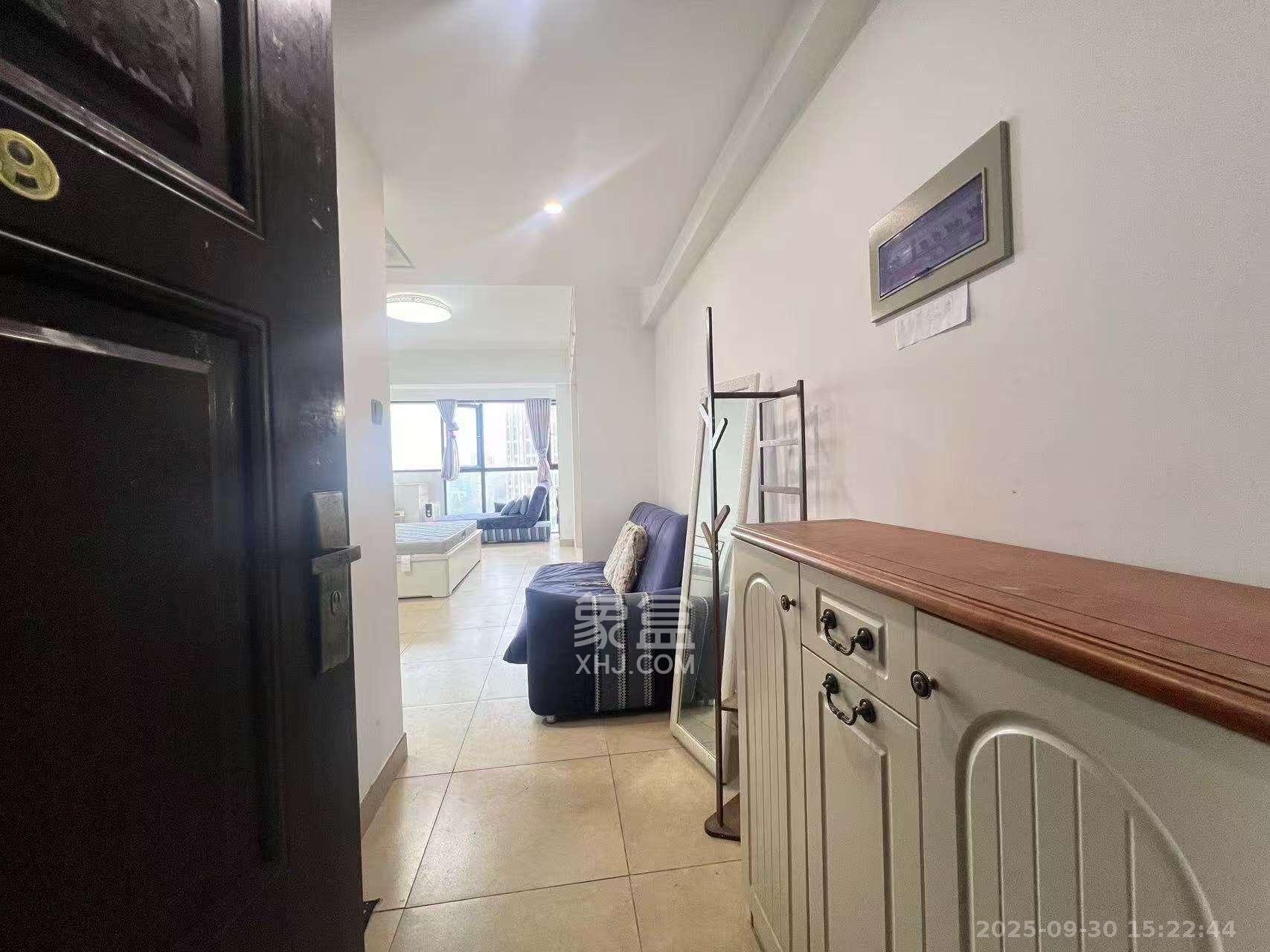 麓谷明珠  1室0厅1卫    1600.0元/月室内图