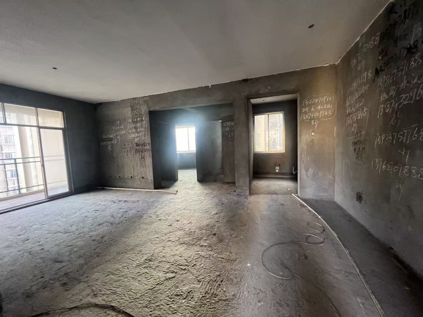 香格里拉 3室2厅2卫 47.8万 香格里拉 3室2厅2卫 47.8万室内图