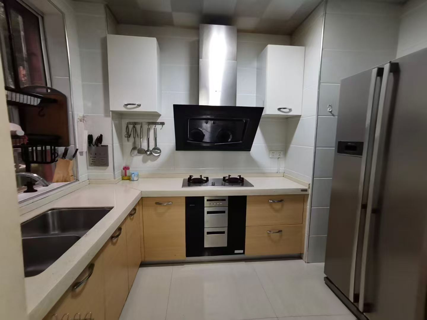 金谷家园 4室2厅2卫 2000.0元/月 金谷家园 4室2厅2卫 2000.0元/月室内图