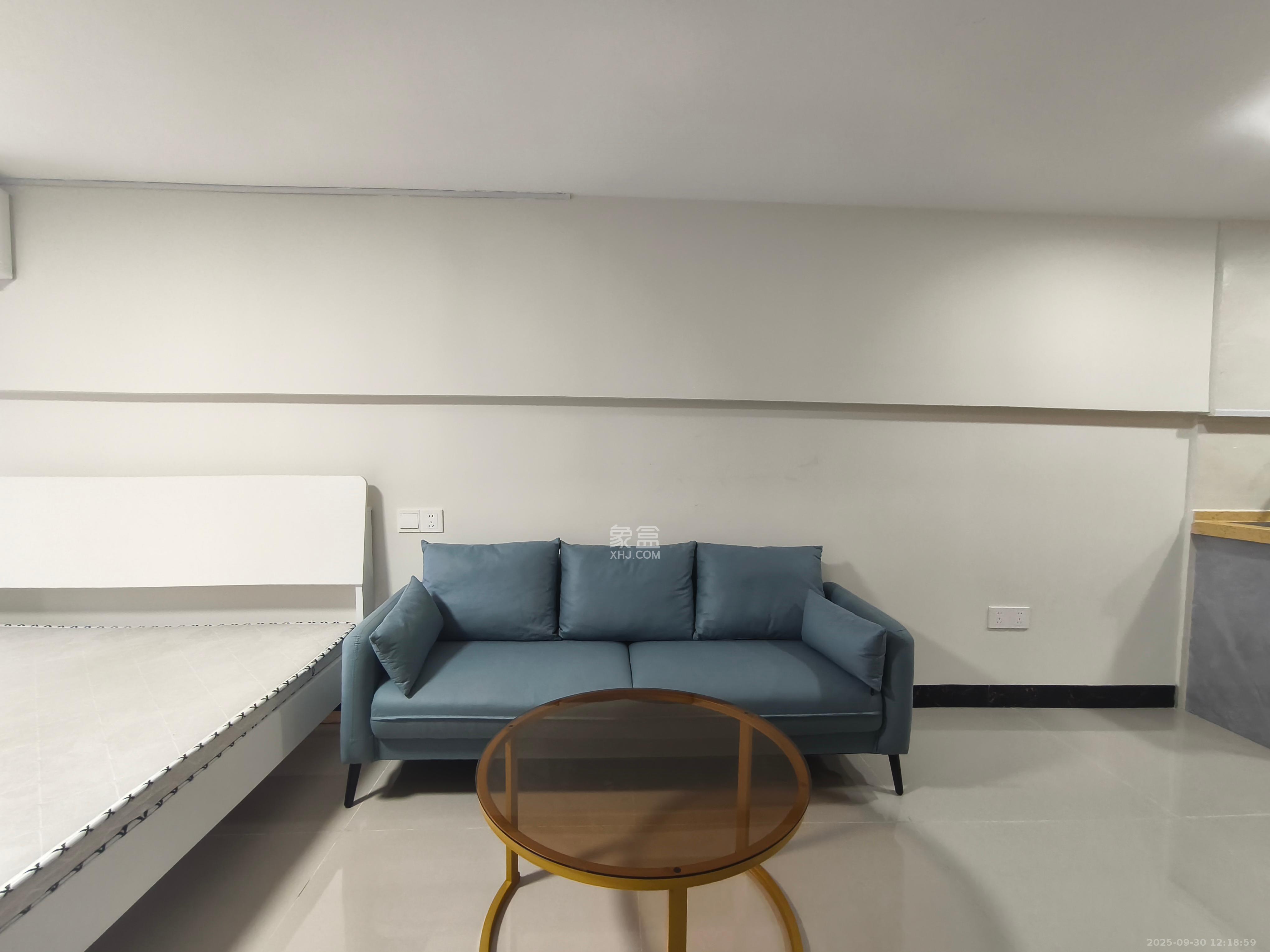 金茂建发泊悦 1室1厅1卫 1300.0元/月 金茂建发泊悦 1室1厅1卫 1300.0元/月室内图