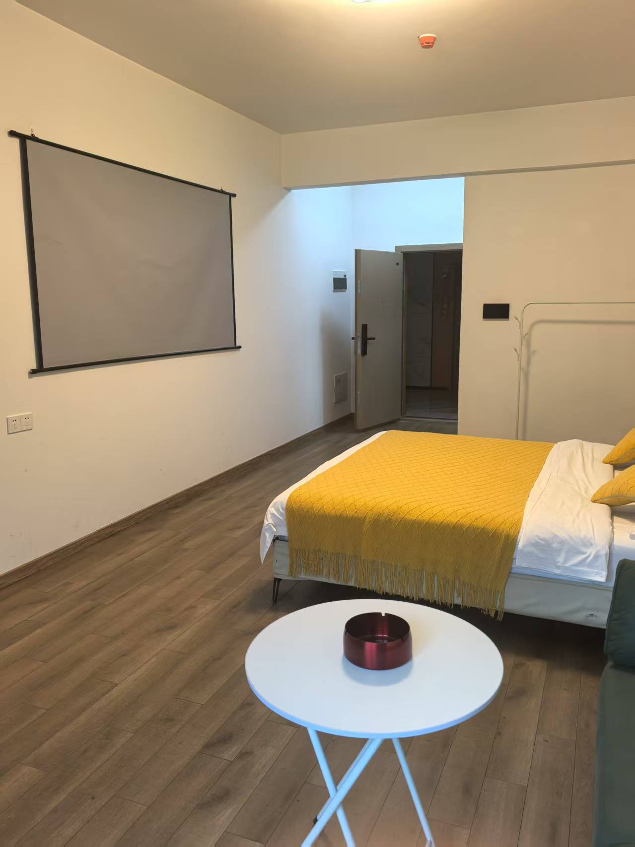 福天华府 1室1厅1卫 1300.0元/月 福天华府 1室1厅1卫 1300.0元/月室内图