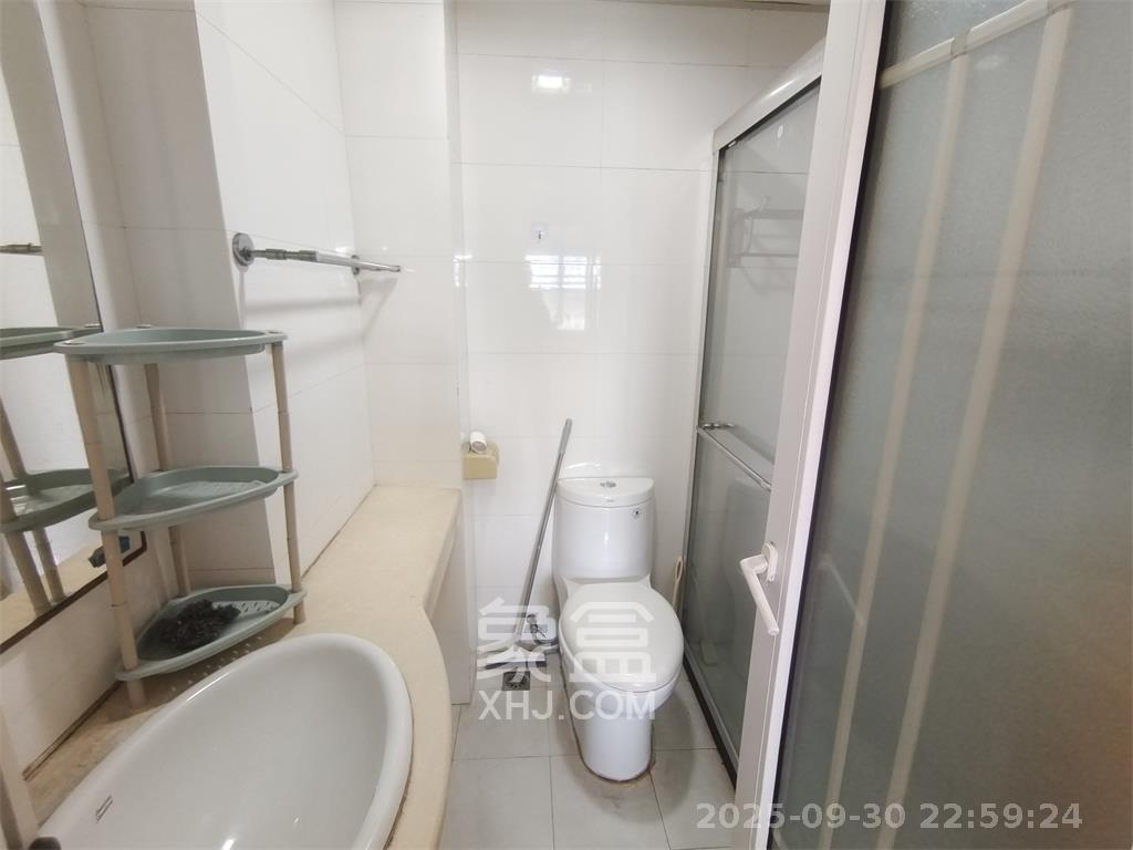 阳光100二期  2室2厅1卫   2300.00元/月室内图