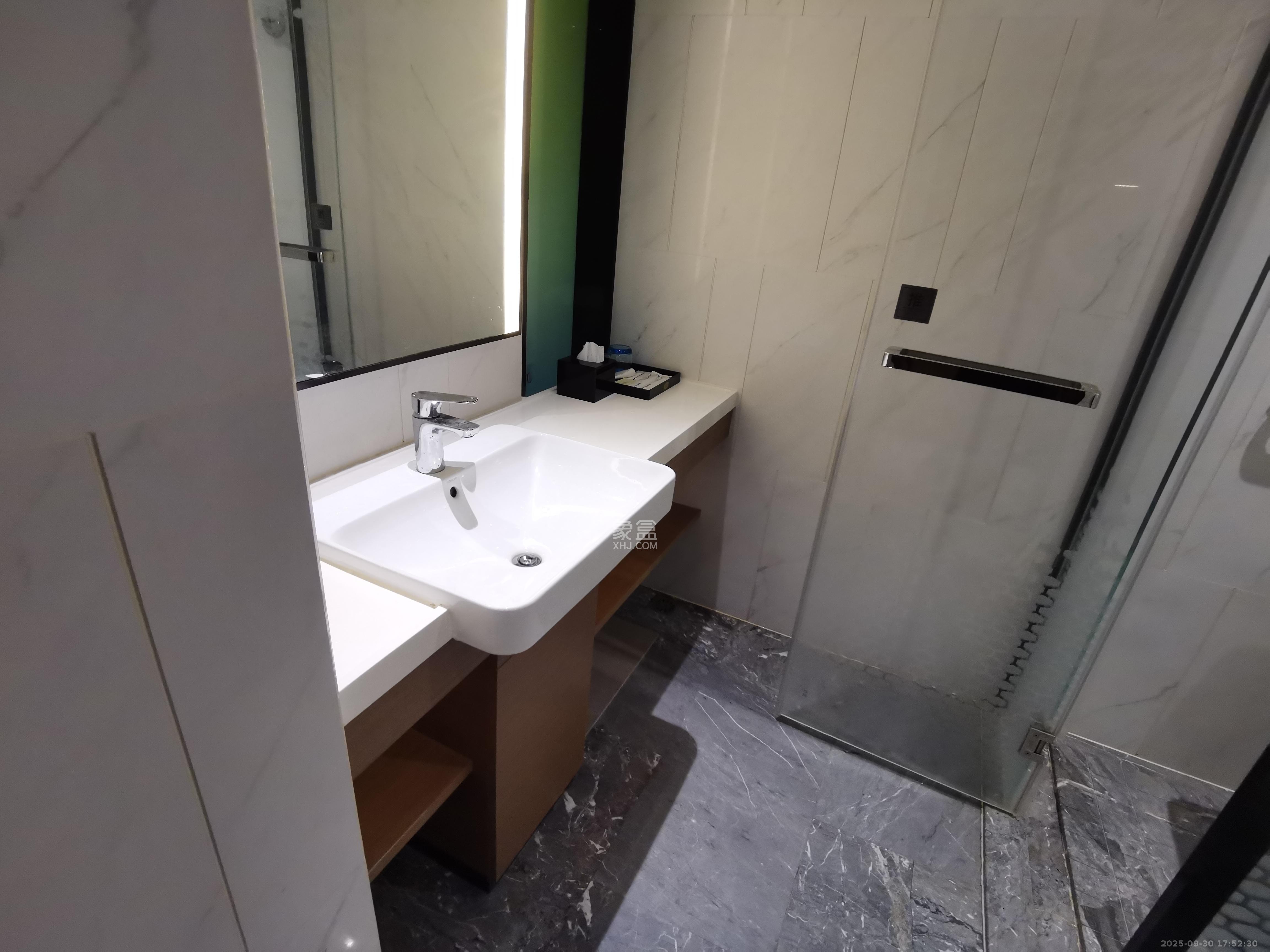 东盈商业广场（华泉城市广场）   46.32㎡      1600.0元/月室内图