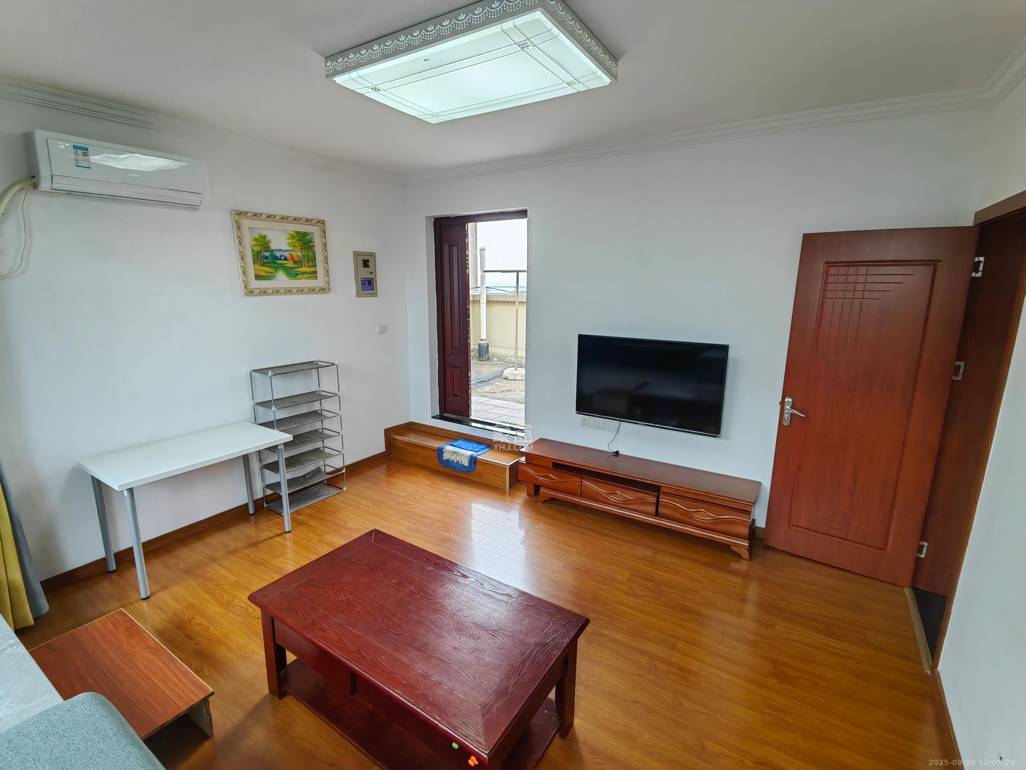 中建梅溪湖中心 2室2厅1卫 2100.0元/月 中建梅溪湖中心 2室2厅1卫 2100.0元/月室内图